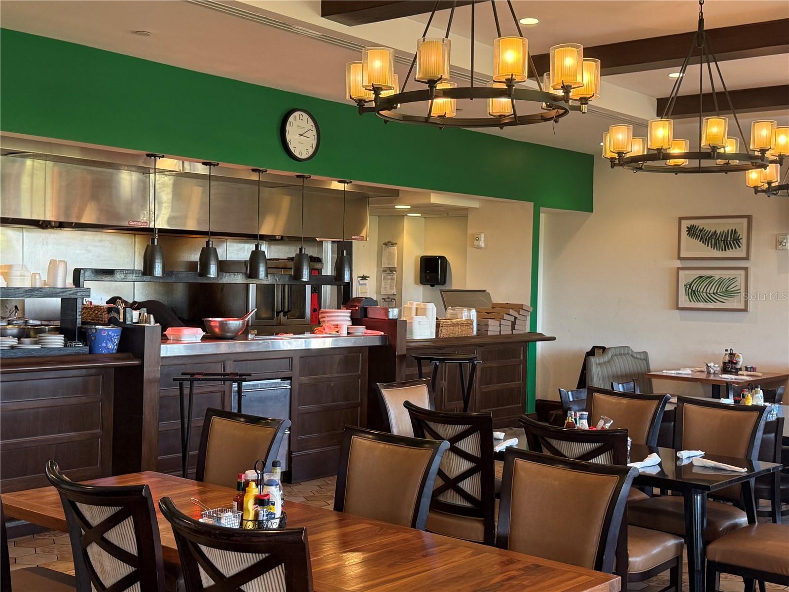 Dining Hall - 1100 SUNSET VIEW CIR S #304, KISSIMMEE