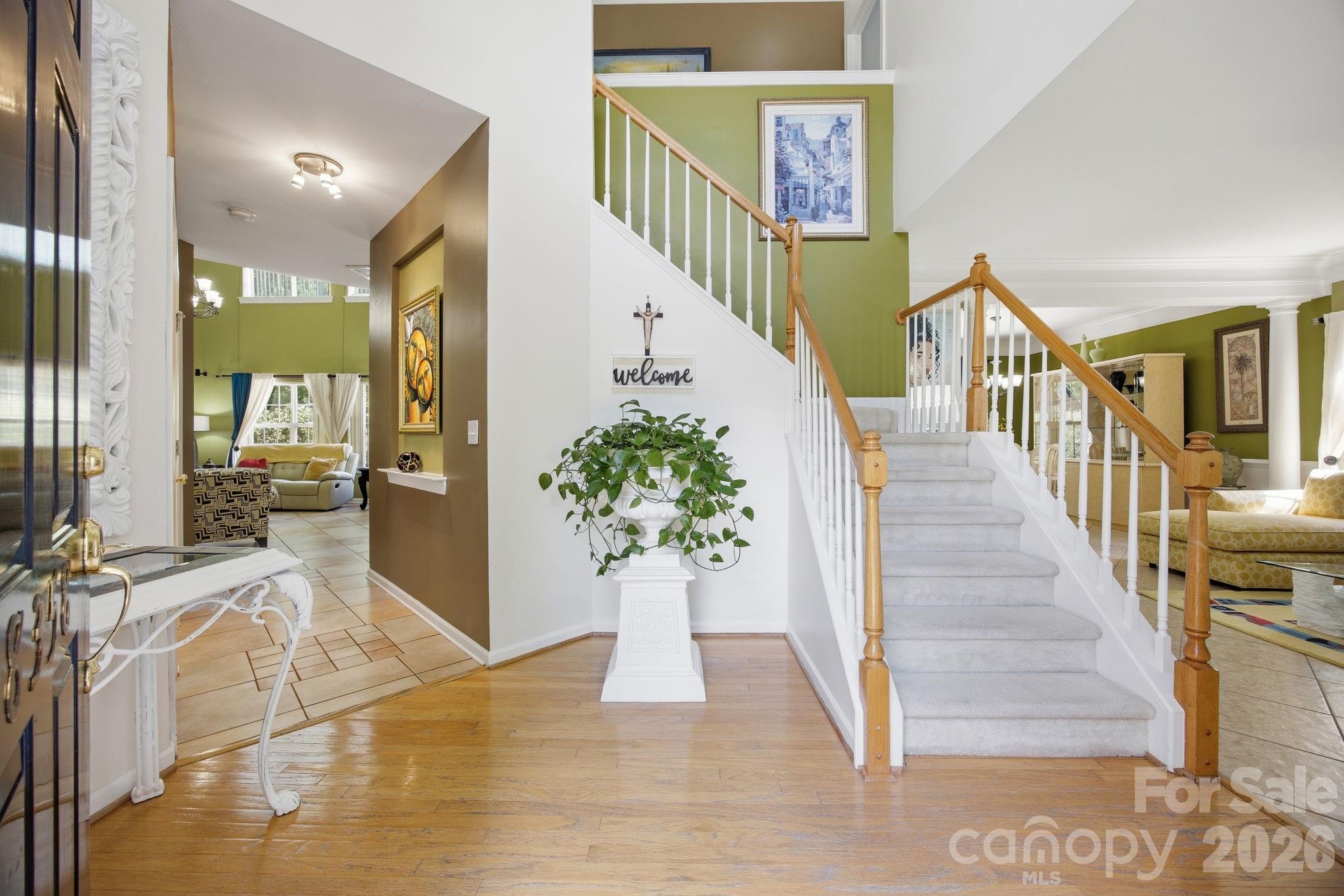 Single Family Residence at 8358 Bampton Drive, Concord, photo 2 of 12