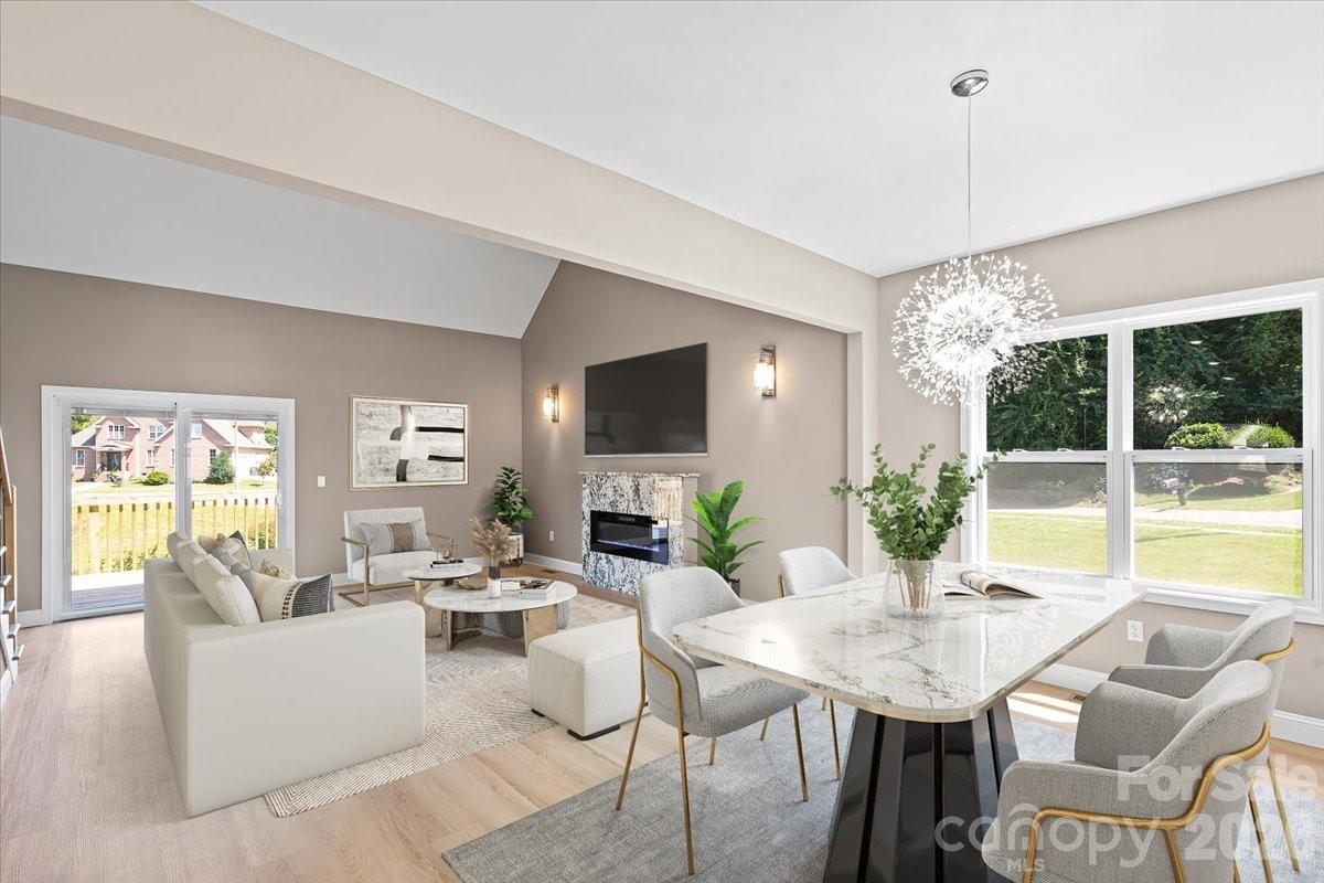 Virtually Staged - 1033 12th Avenue Drive NW, Hickory