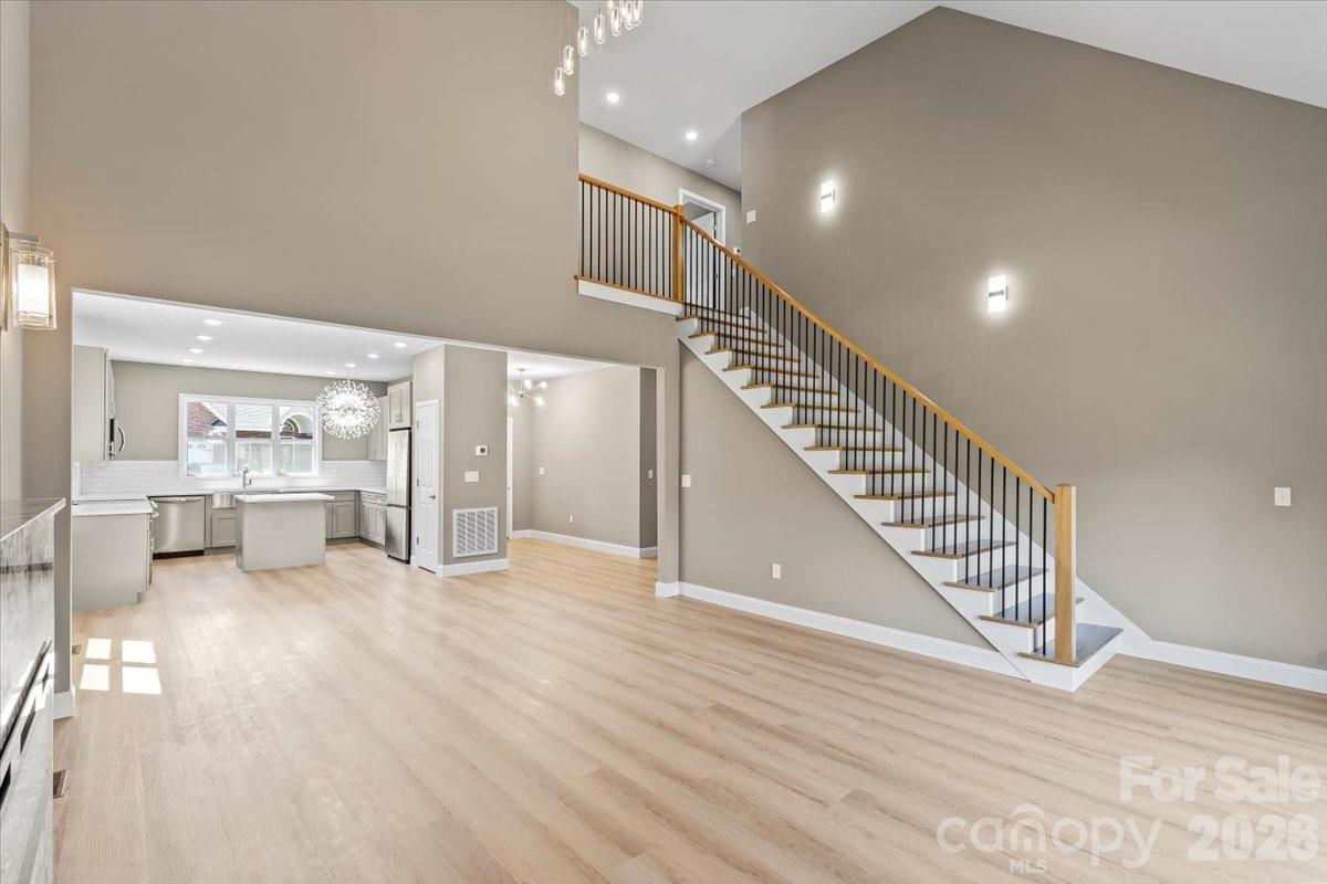 Single Family Residence at 1033 12th Avenue Drive NW, Hickory, photo 9 of 40