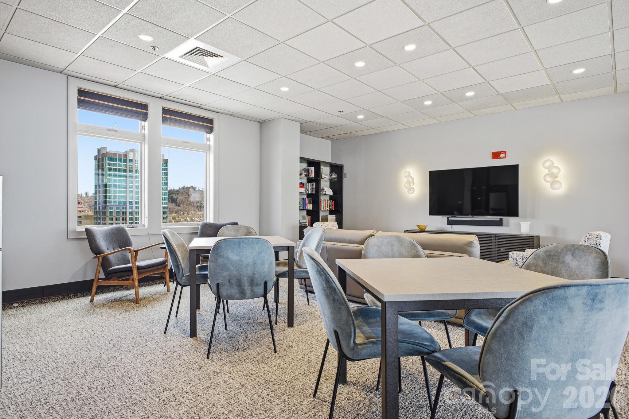 Community Penthouse Rec Room - 21 Battery Park Avenue, Asheville