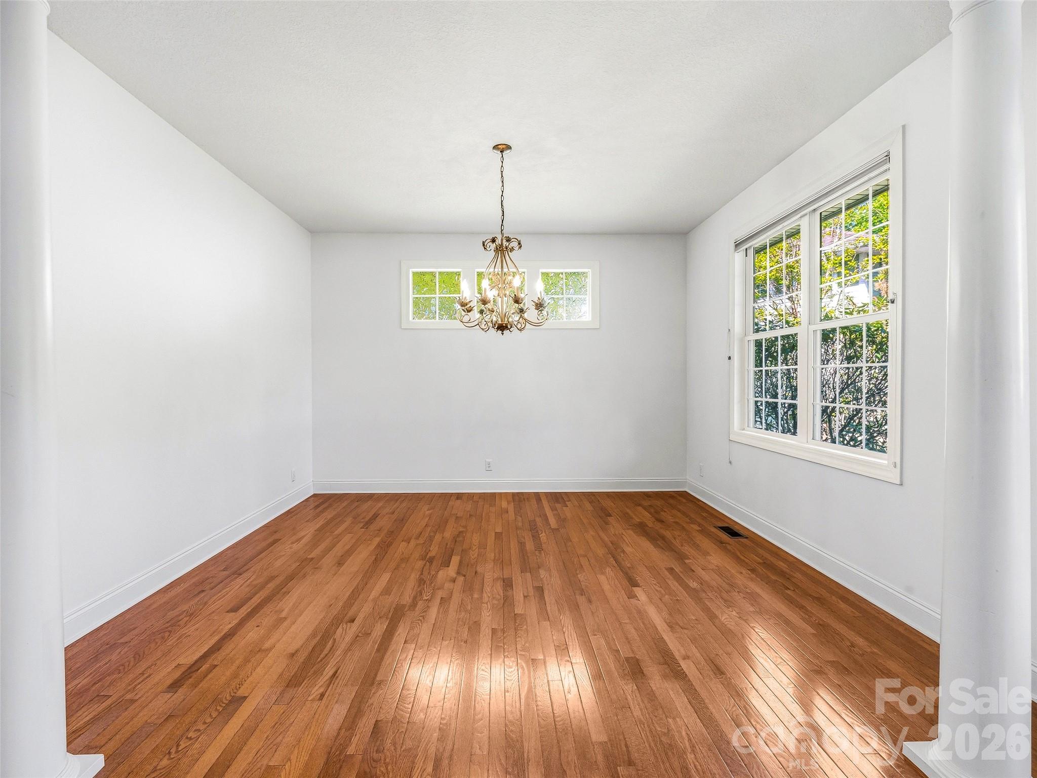 Single Family Residence at 35 Stonecrest Court, Flat Rock, photo 4 of 44