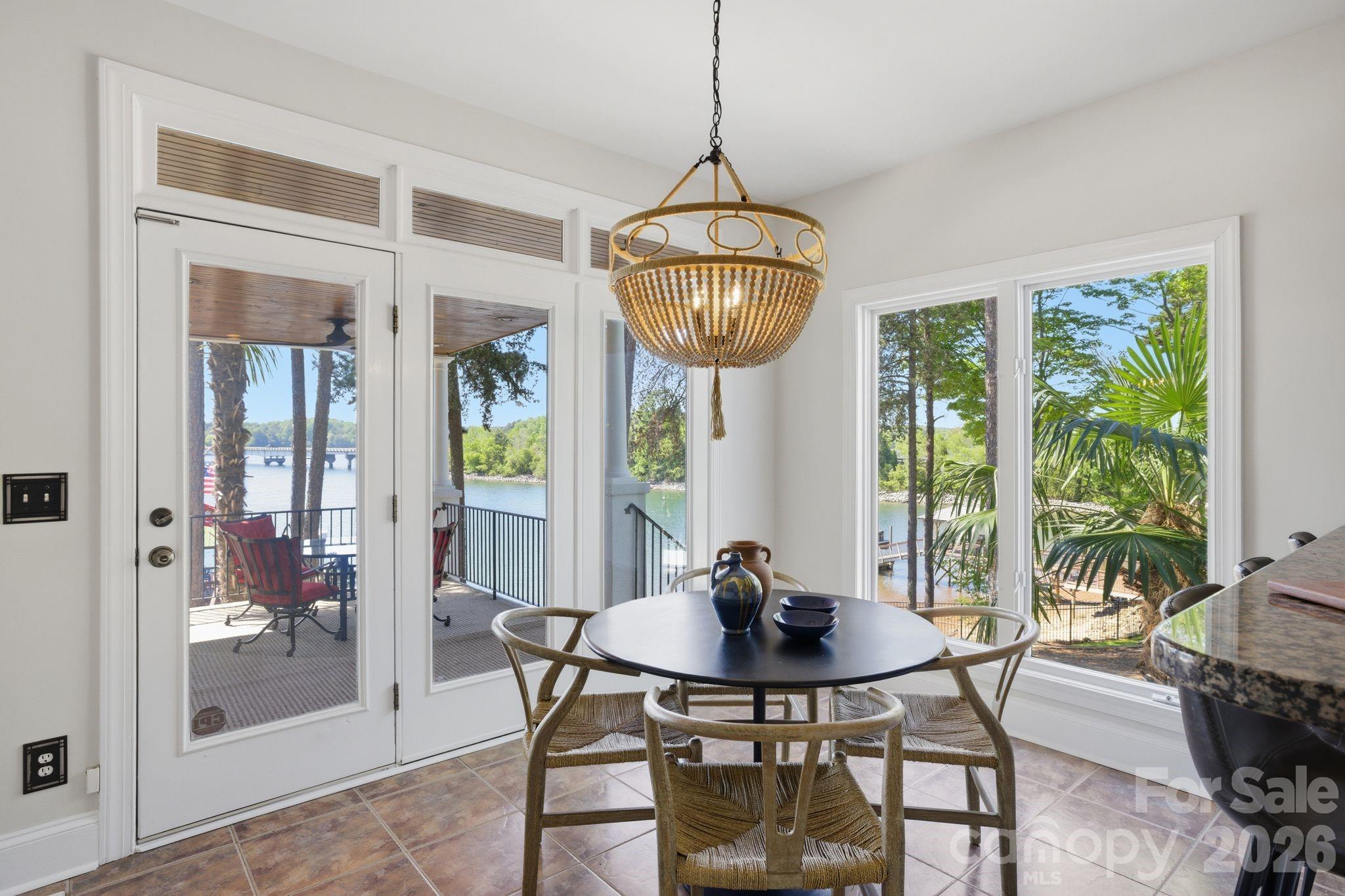 Breakfast area. - 144 Mariner Pointe Lane, Mooresville