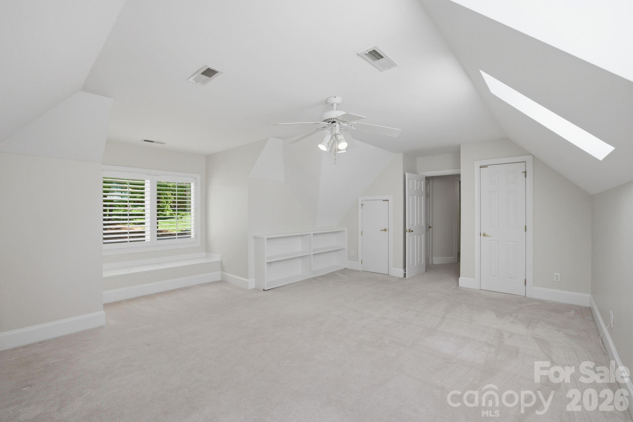 Upper level guest bedroom 3/bonus room. - 144 Mariner Pointe Lane, Mooresville