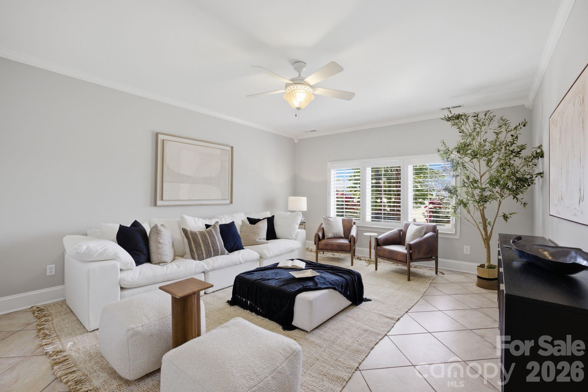 Lower level guest bedroom 4/lounge. - 144 Mariner Pointe Lane, Mooresville