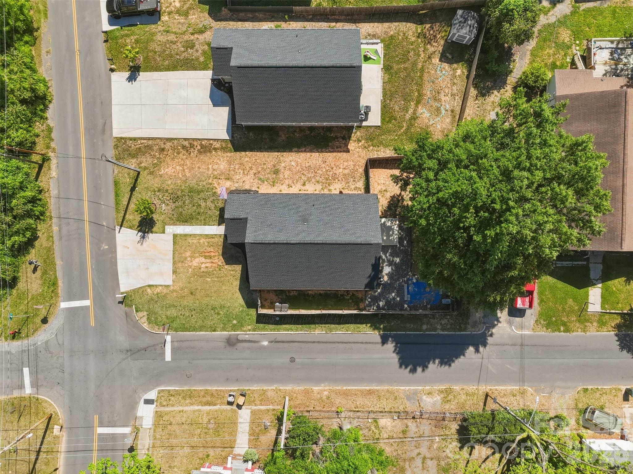 Single Family Residence at 701 E 3rd Avenue, Gastonia, photo 27 of 32