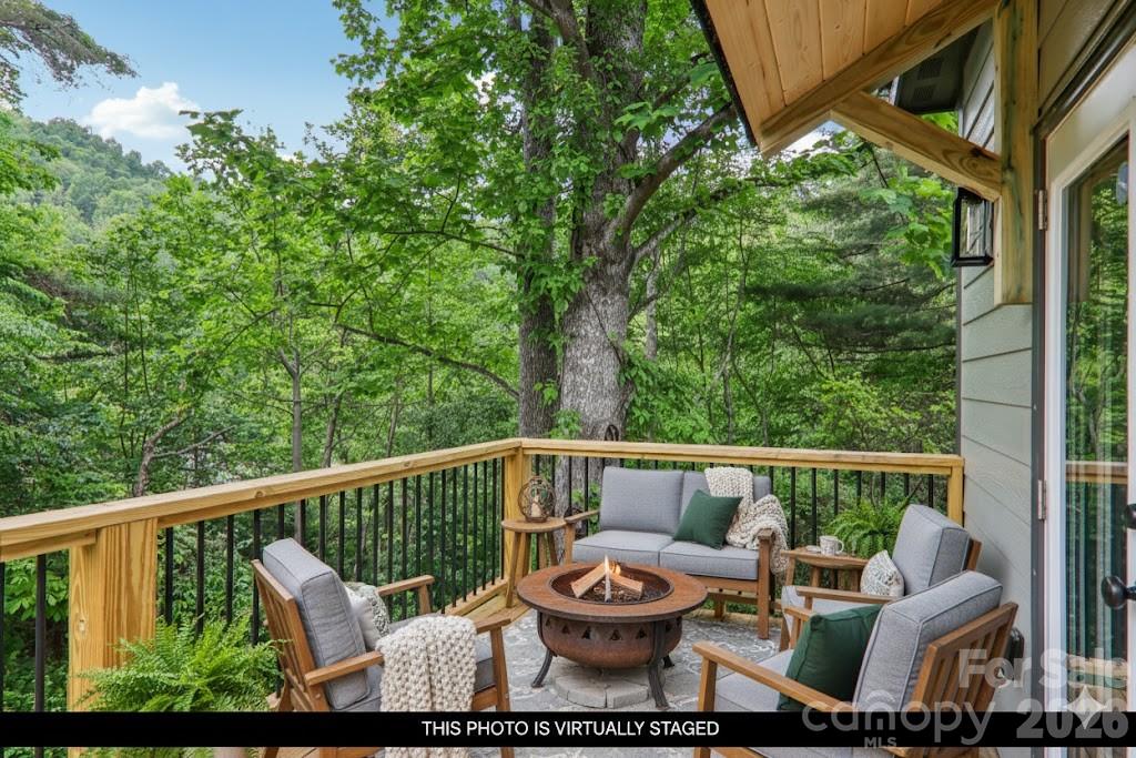 Single Family Residence at 12 Whipoorwill Way, Waynesville, photo 5 of 43