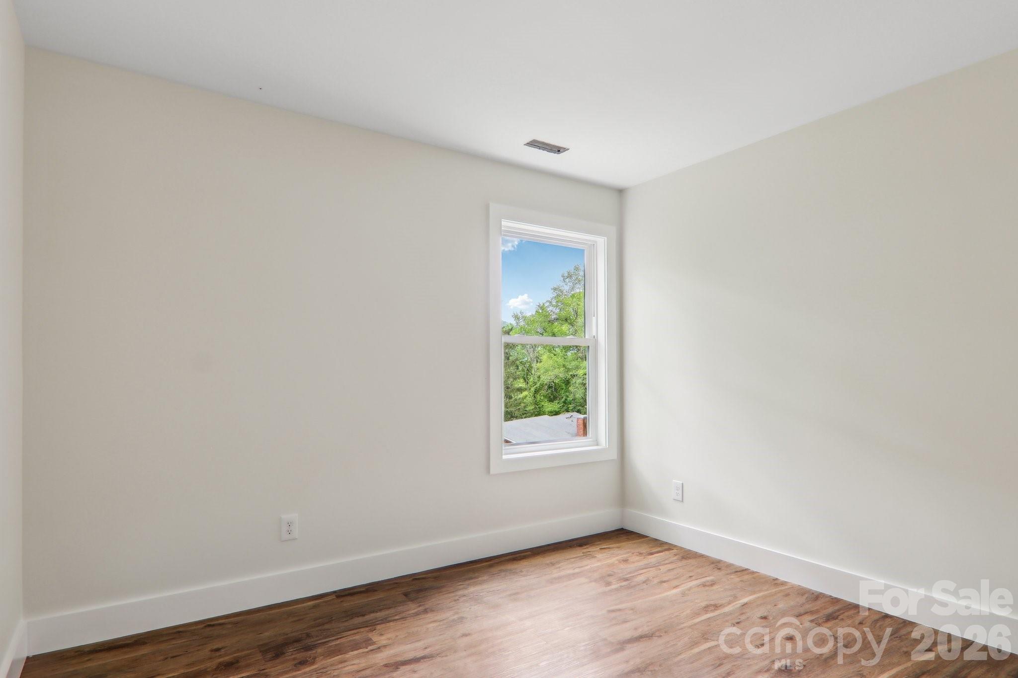Single Family Residence at 12 Whipoorwill Way, Waynesville, photo 27 of 43