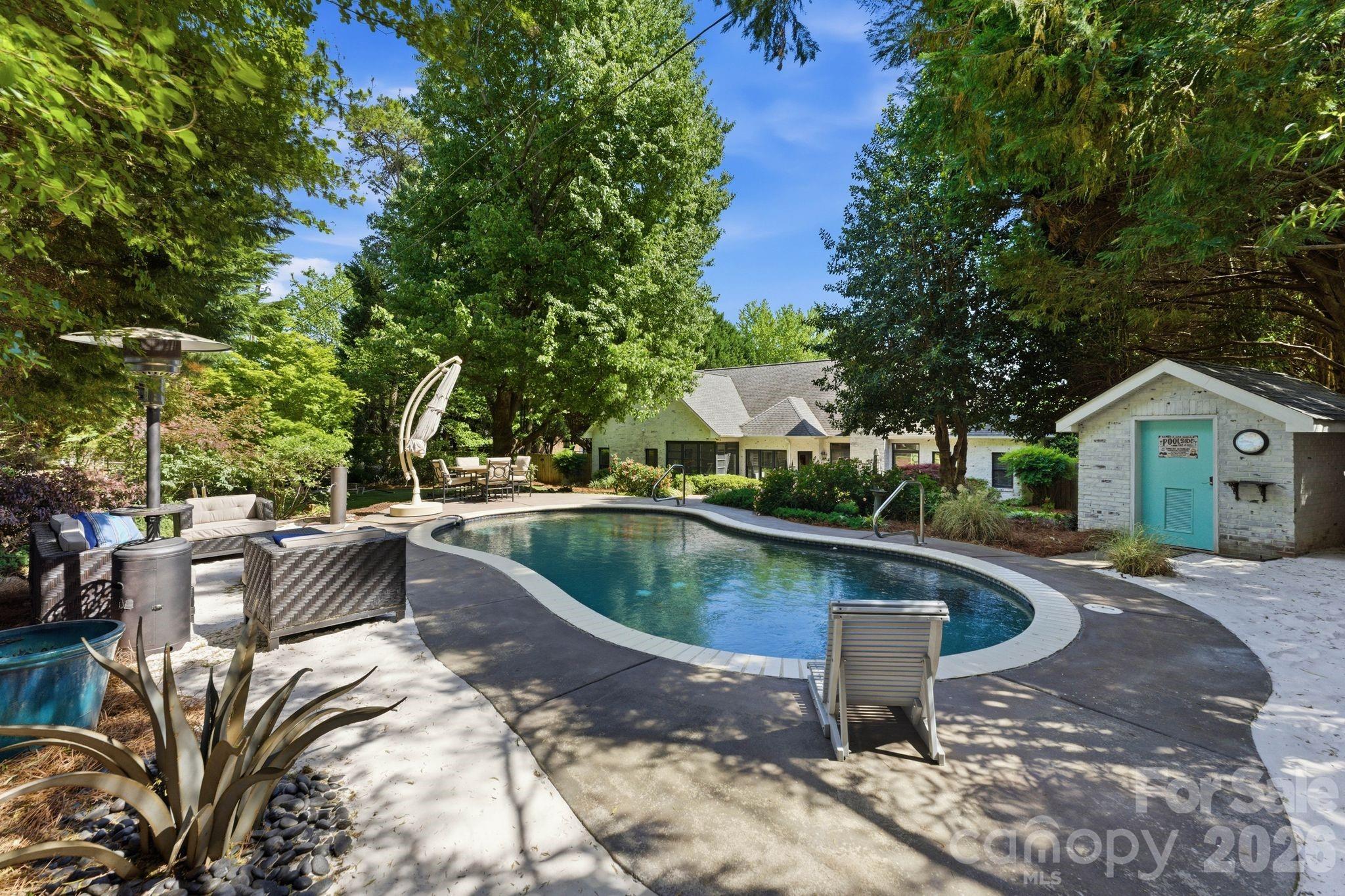 Single Family Residence at 8247 Camelia Lane, Denver, photo 5 of 45