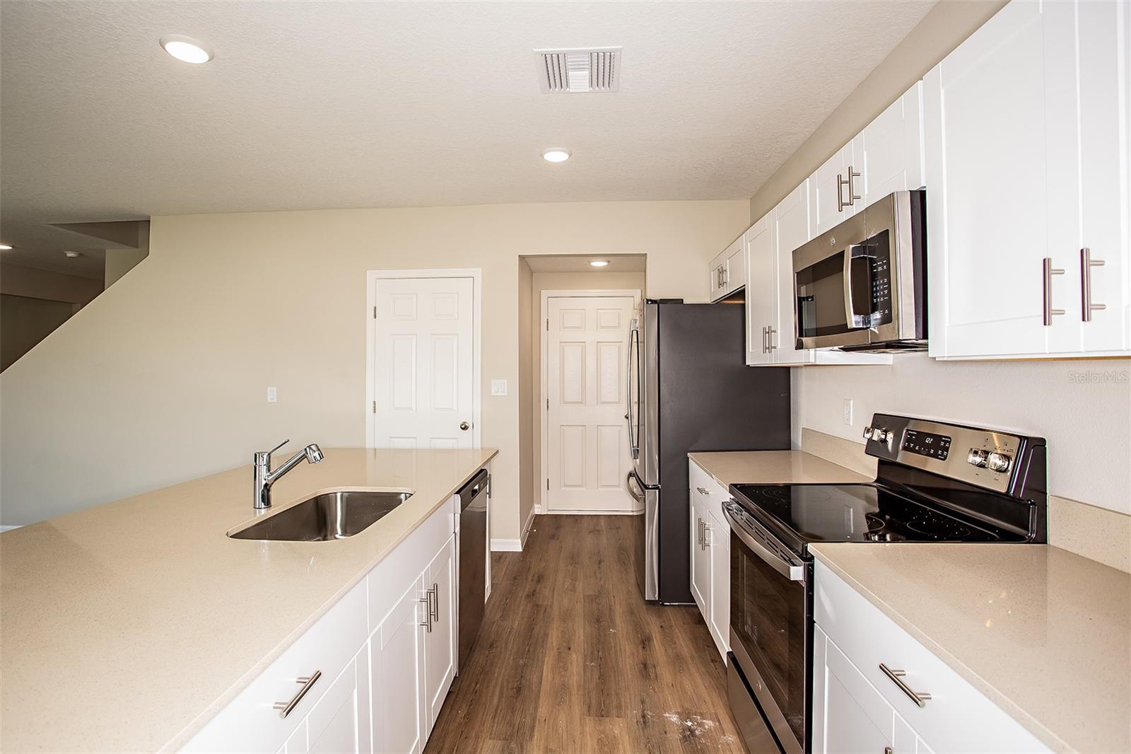 Single Family Residence at 4159 RIVER BEACON BLVD, DAVENPORT, photo 10 of 25