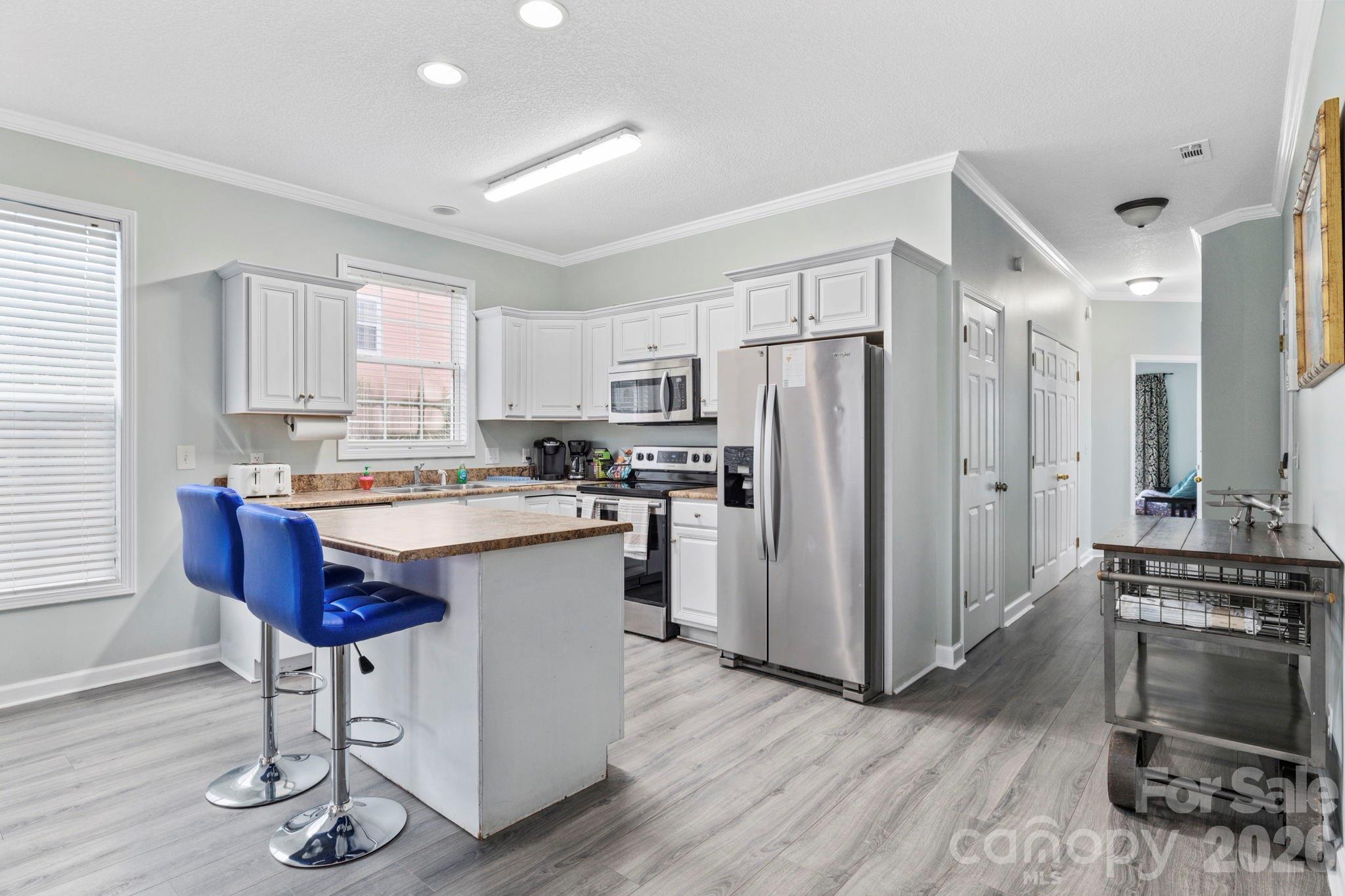 Single Family Residence at 122 Rainbow Drive, Murrells Inlet, photo 3 of 39