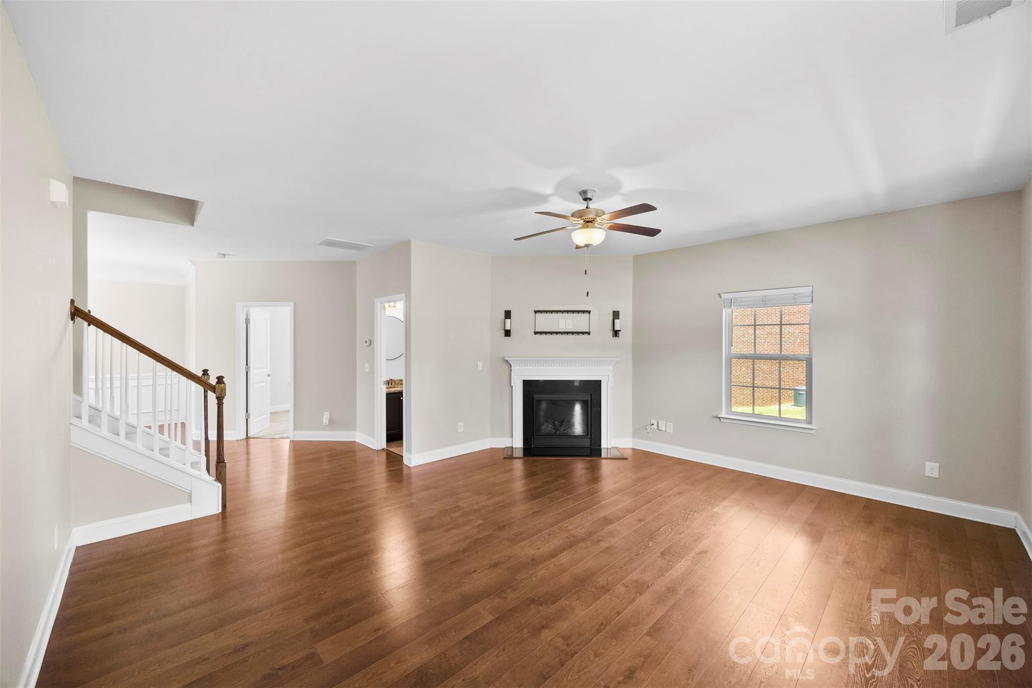 Single Family Residence at 2548 Flintshire Lane, Gastonia, photo 4 of 38