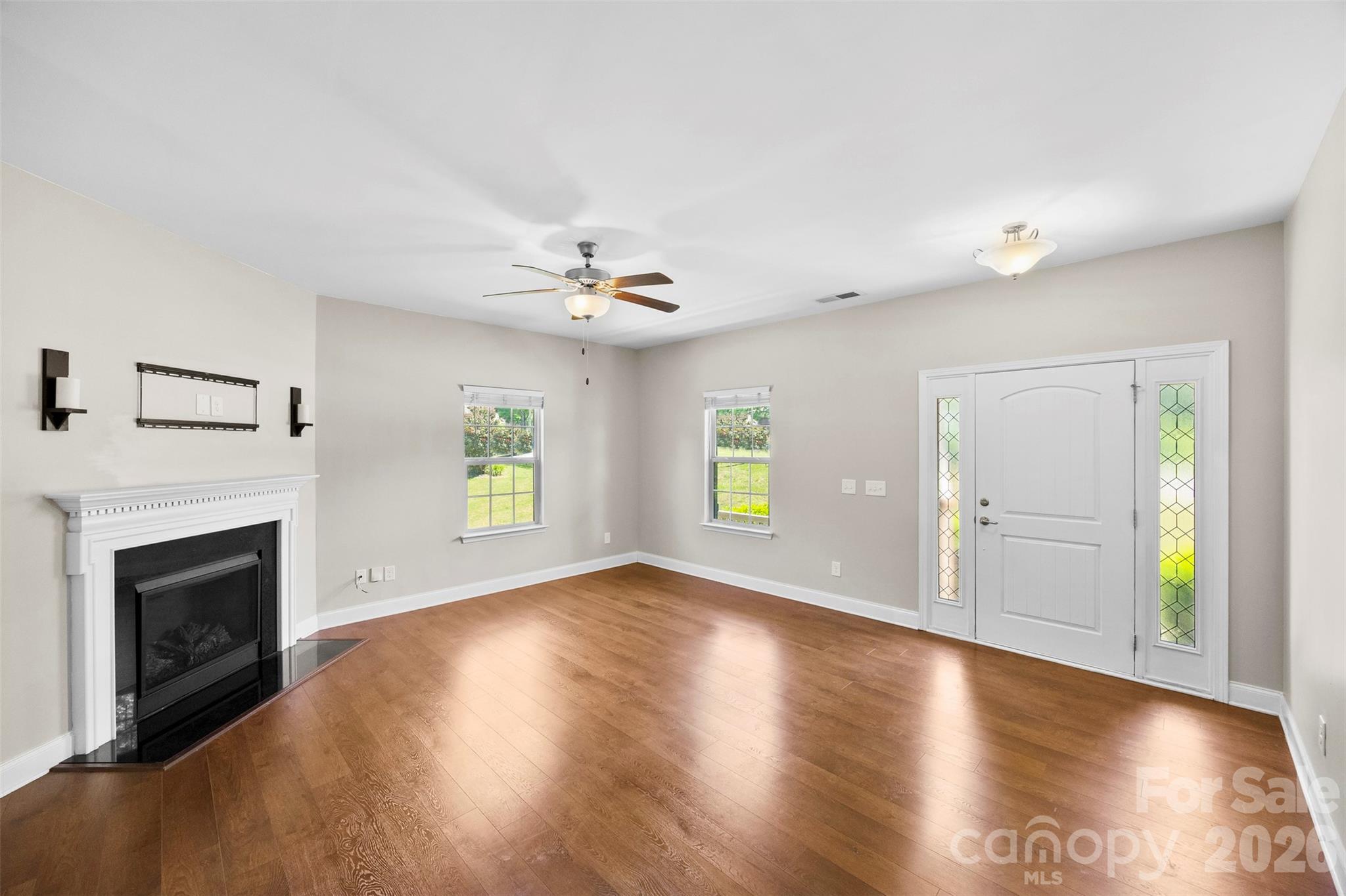 Single Family Residence at 2548 Flintshire Lane, Gastonia, photo 6 of 38
