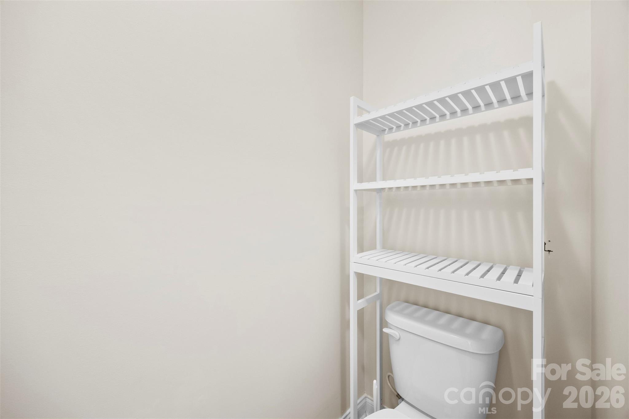 primary bath - 2548 Flintshire Lane, Gastonia