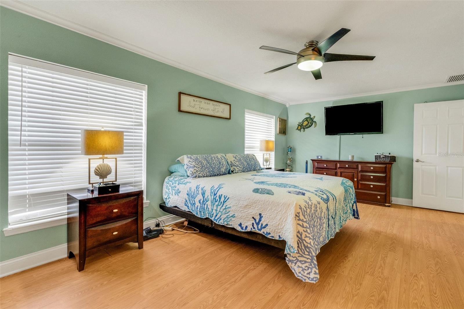 Single Family Residence at 202 SAINT LUCIE RD, WINTER HAVEN, photo 18 of 32