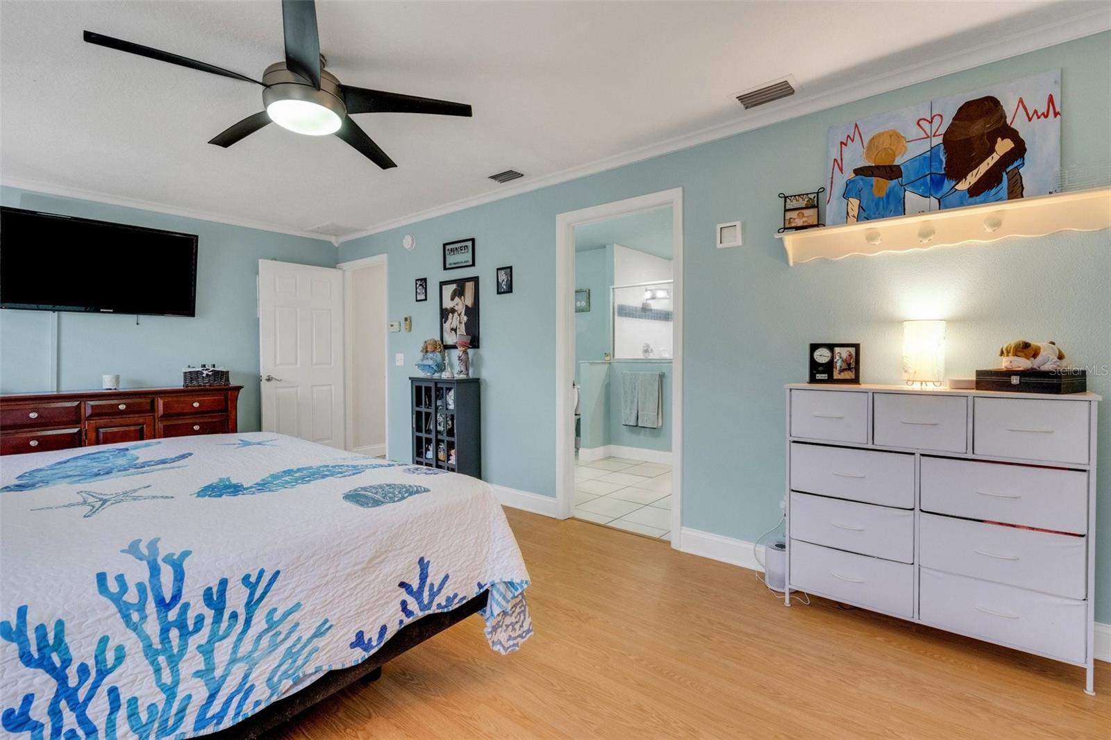 Single Family Residence at 202 SAINT LUCIE RD, WINTER HAVEN, photo 19 of 32