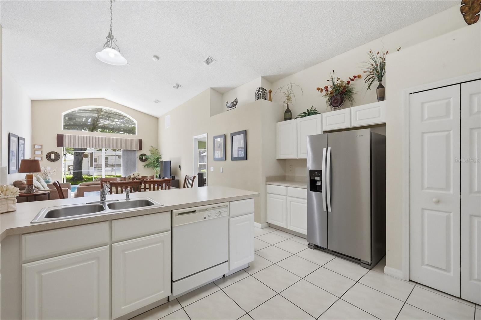 Single Family Residence at 2721 LIDO KEY DR, KISSIMMEE, photo 15 of 71