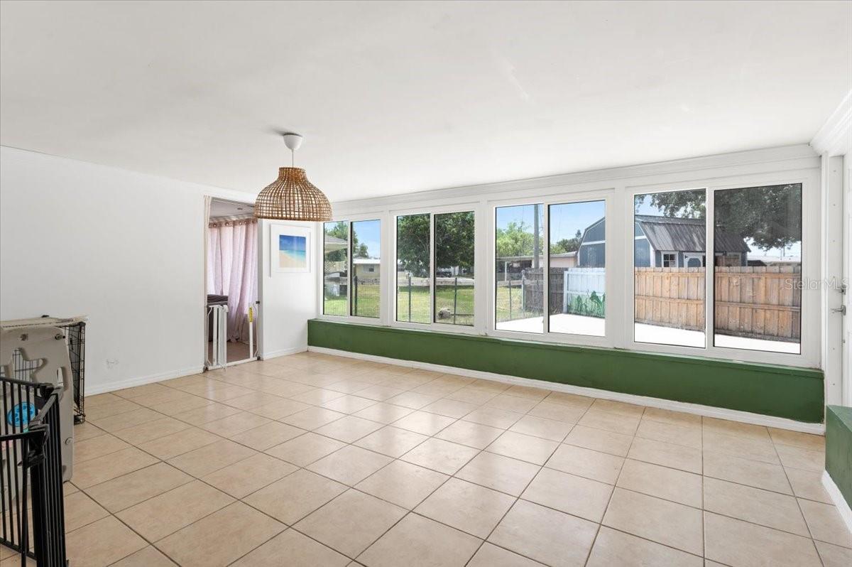 Single Family Residence at 4508 POMPANO RD, VENICE, photo 11 of 32