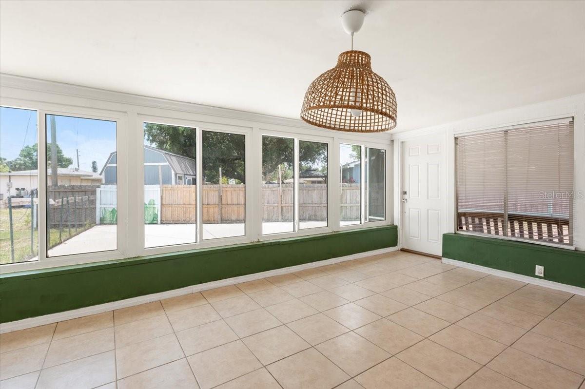 Single Family Residence at 4508 POMPANO RD, VENICE, photo 12 of 32