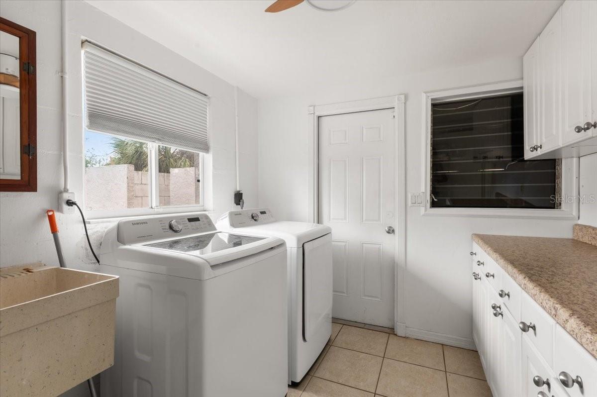 Single Family Residence at 4508 POMPANO RD, VENICE, photo 24 of 32