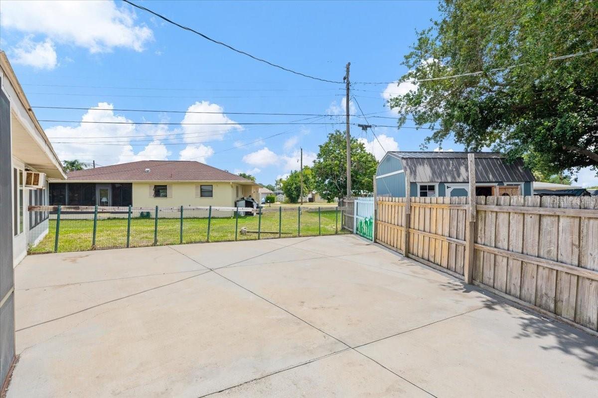 Single Family Residence at 4508 POMPANO RD, VENICE, photo 27 of 32