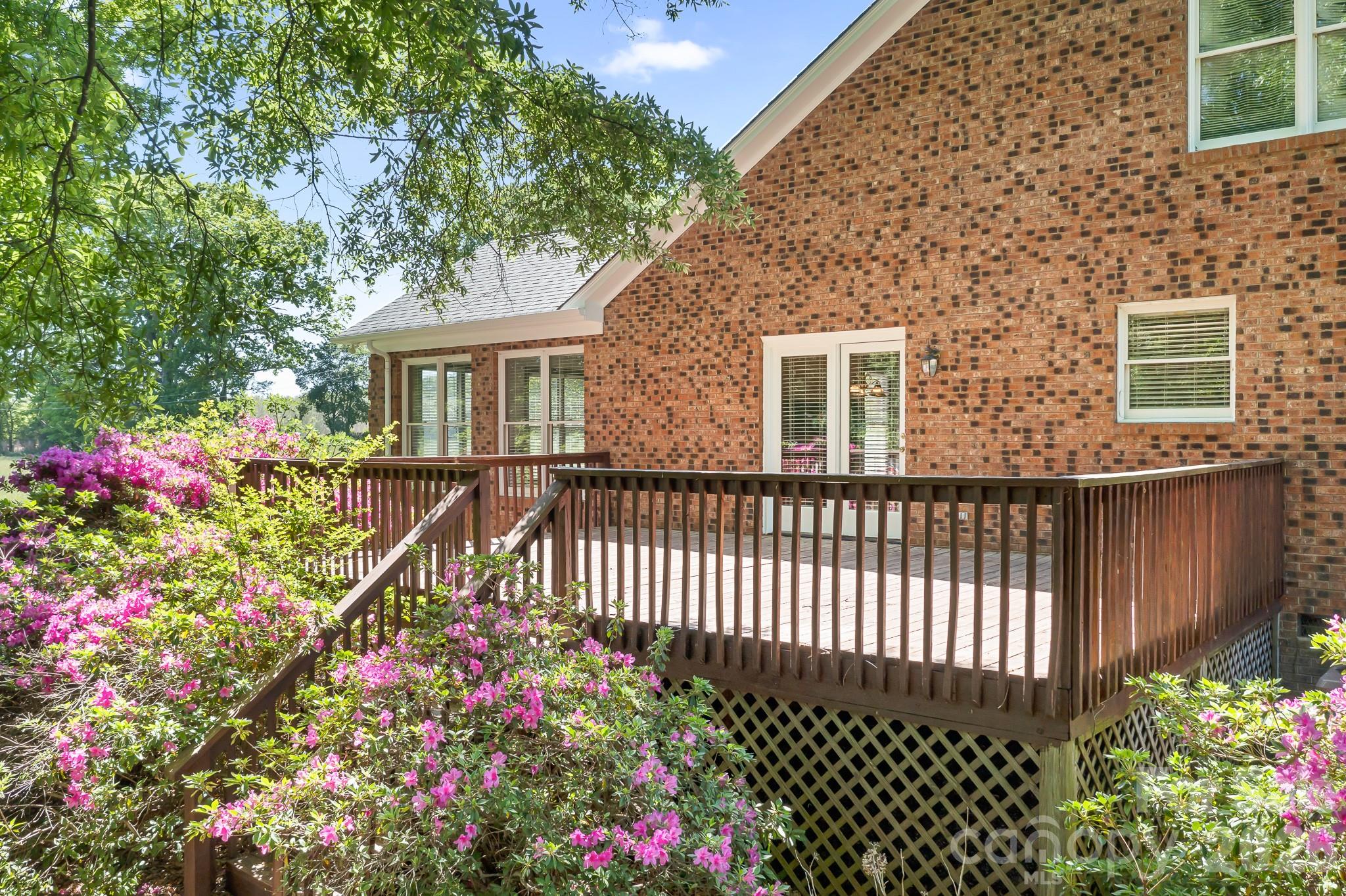 Single Family Residence at 11604 Bain School Road, Mint Hill, photo 32 of 40