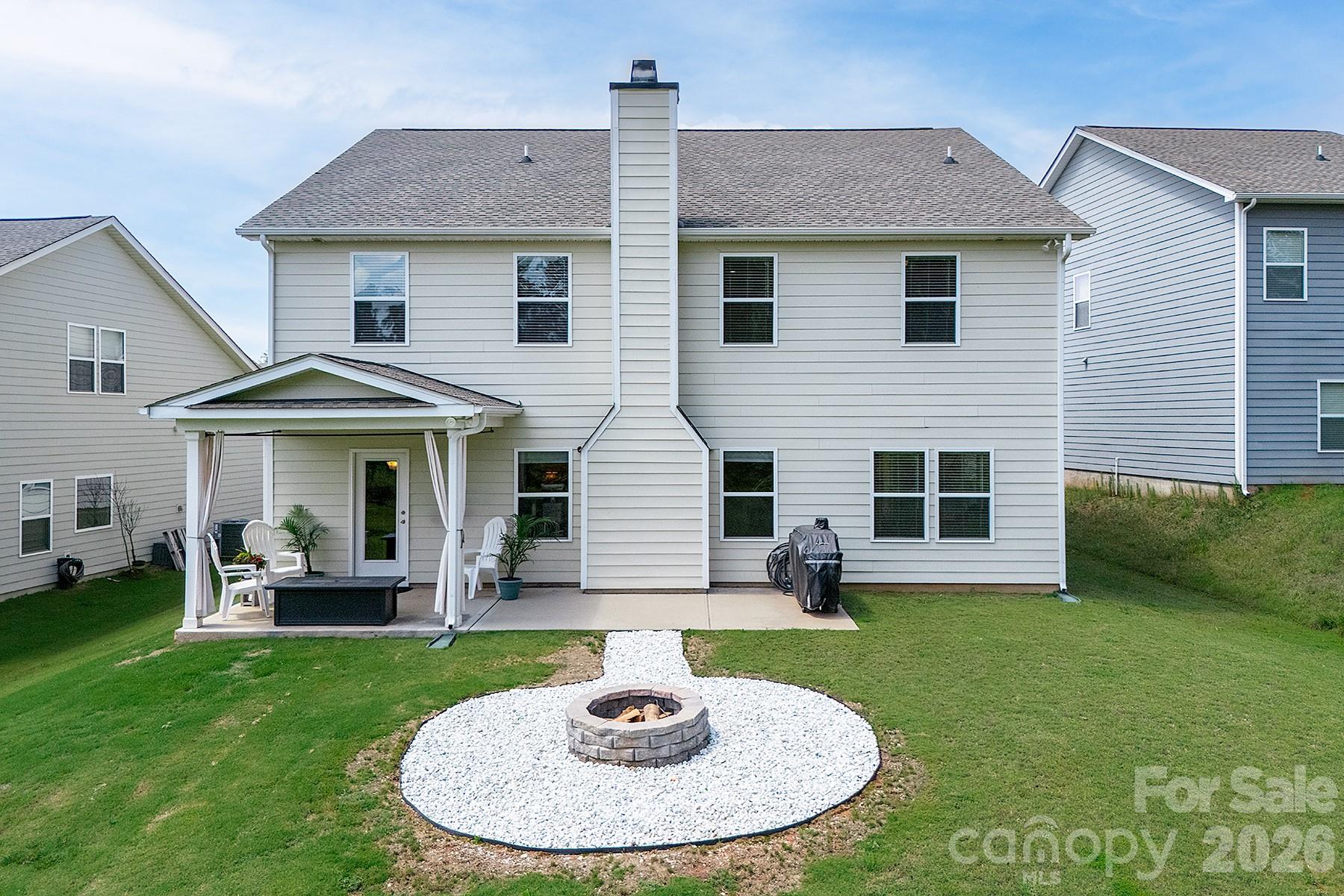 Single Family Residence at 171 Old Harbor Drive, Mount Gilead, photo 4 of 48
