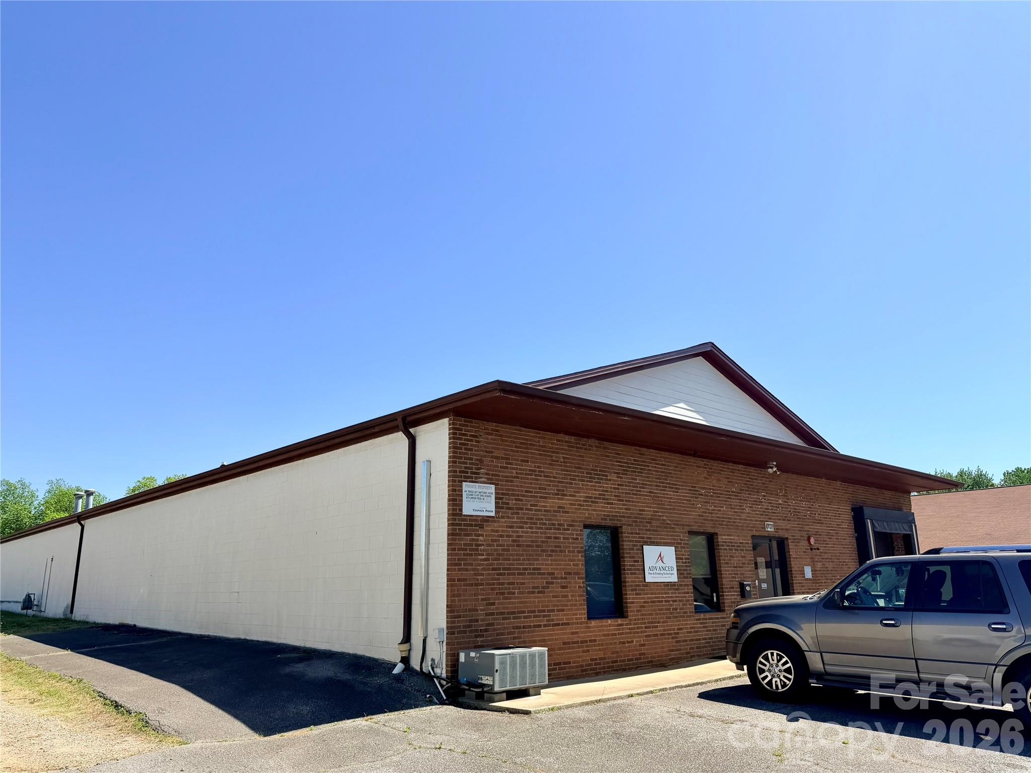 Warehouse/Office at 1707 10th Avenue NE, Hickory, photo 4 of 8