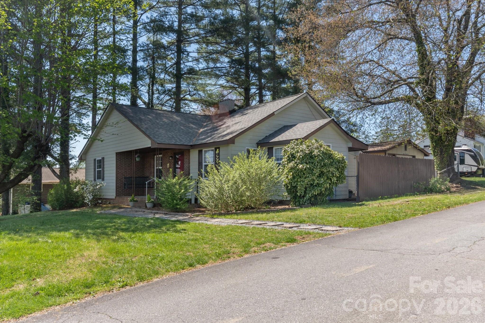Single Family Residence at 25 Montview Circle, Brevard, photo 33 of 41