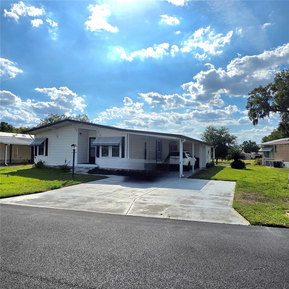 6114 GRAND OAKS DR SE