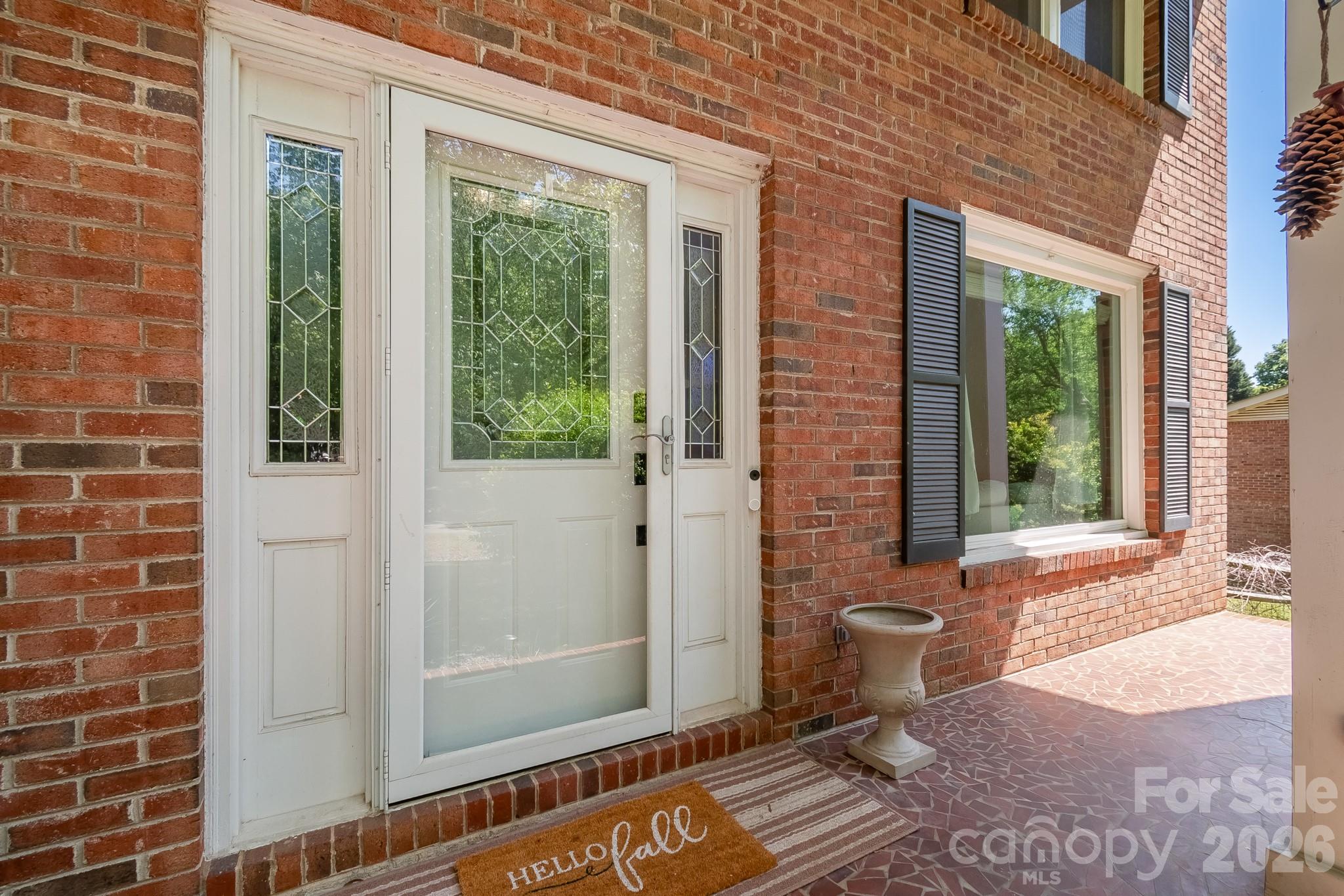 expansive front porch. - 6070 Ferncliff Drive, Concord