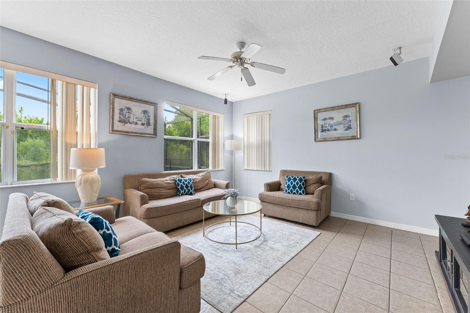 Single Family Residence at 213 WILLOW VIEW DR, DAVENPORT, photo 6 of 40