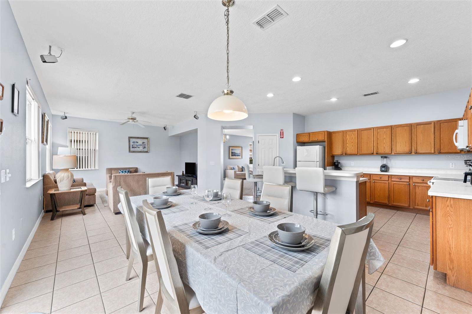 Single Family Residence at 213 WILLOW VIEW DR, DAVENPORT, photo 12 of 40