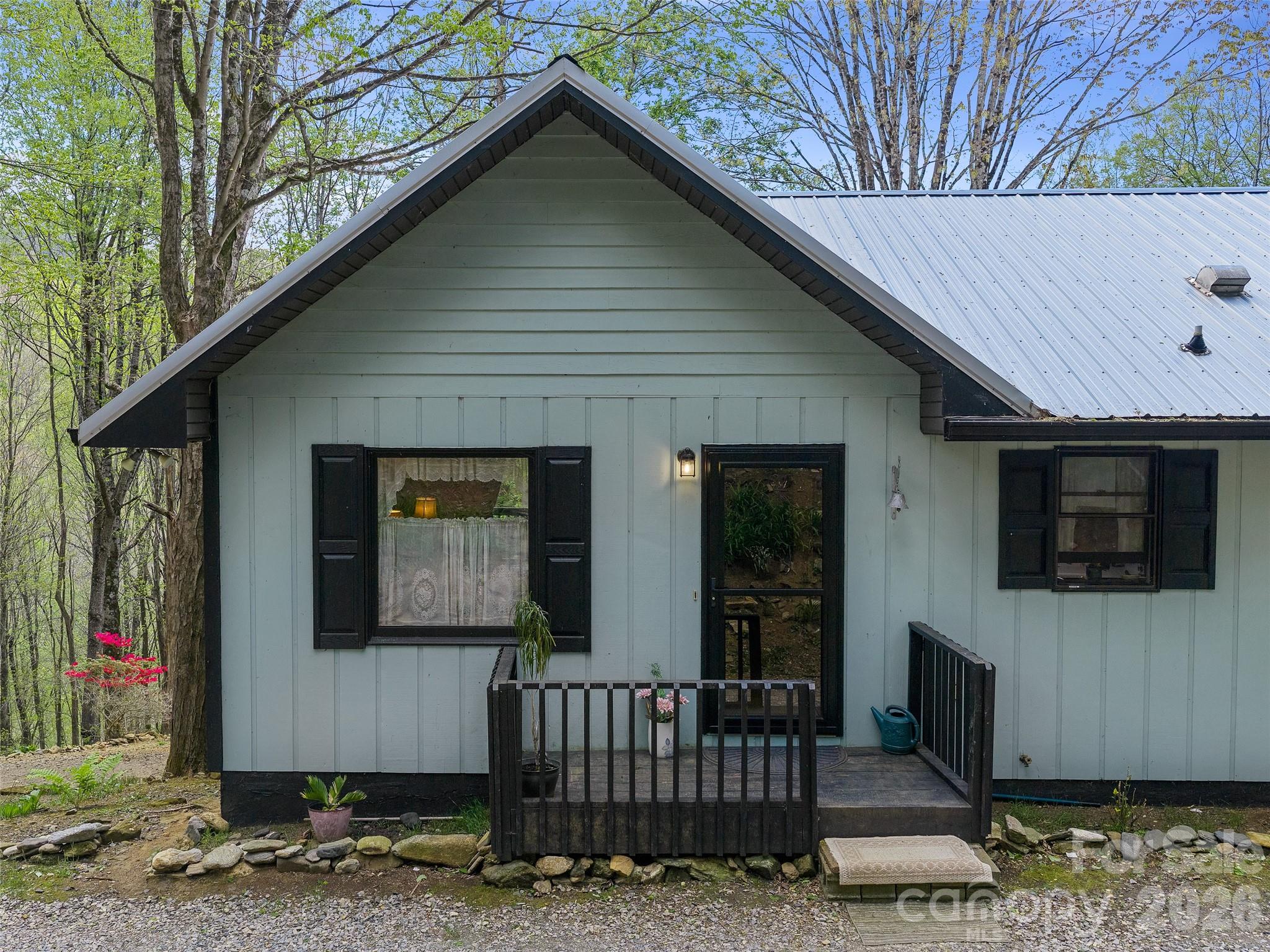 Single Family Residence at 129 Kantagree Drive, Bakersville, photo 29 of 31