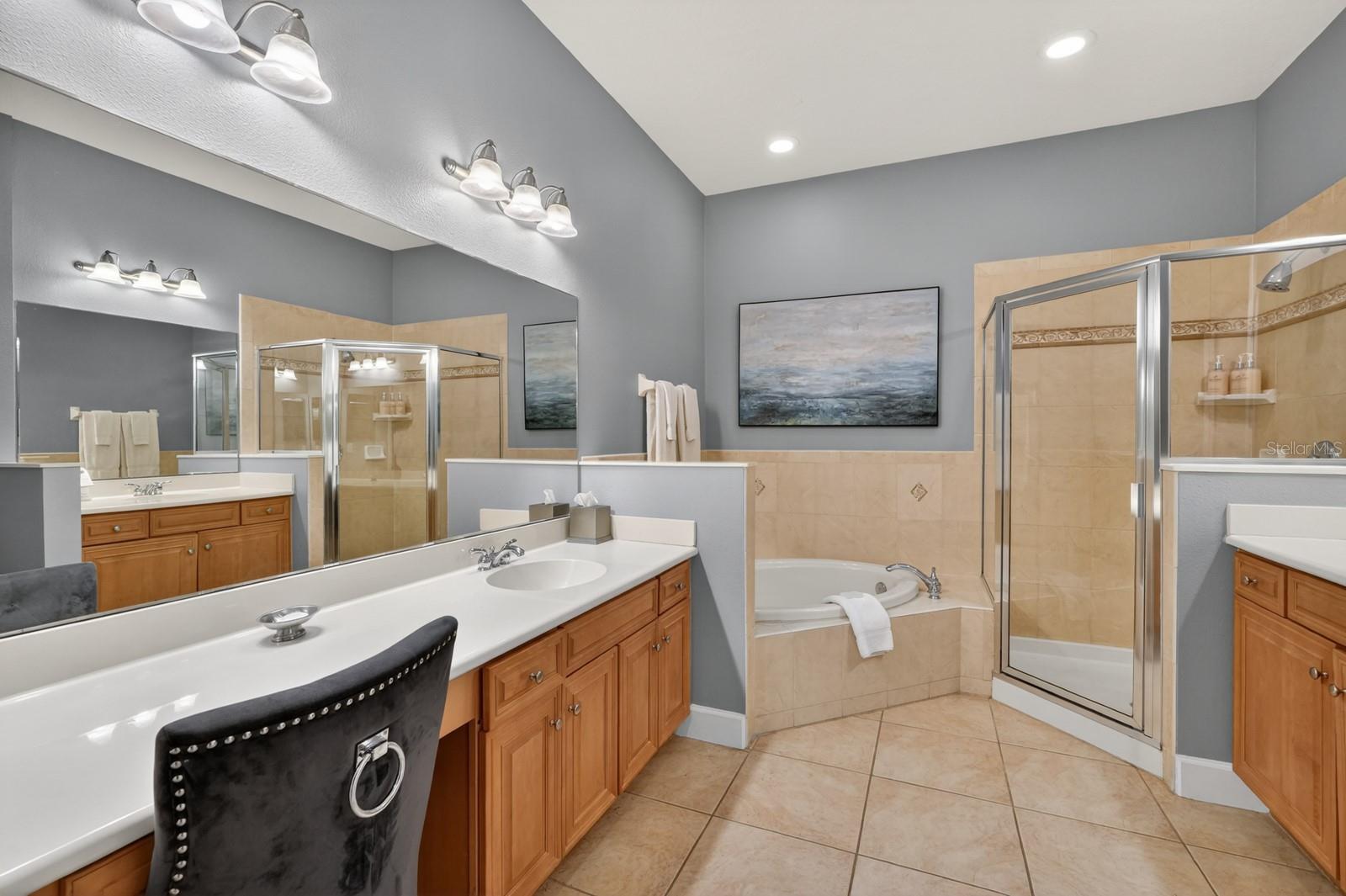 Primary Bath with tub - 35 OCEAN CREST WAY #1111, PALM COAST