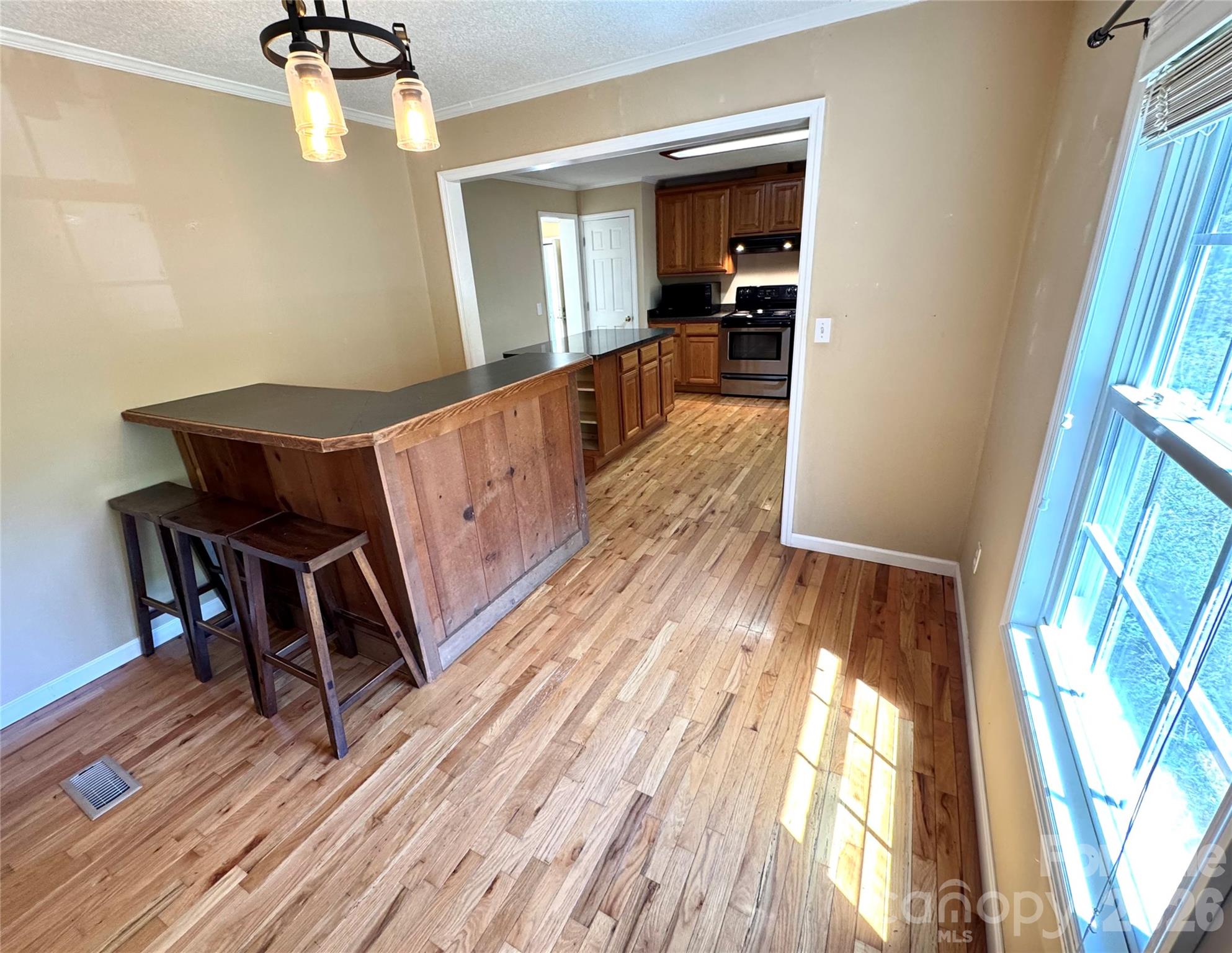 Single Family Residence at 942 Fisher Branch Road, Marshall, photo 11 of 40