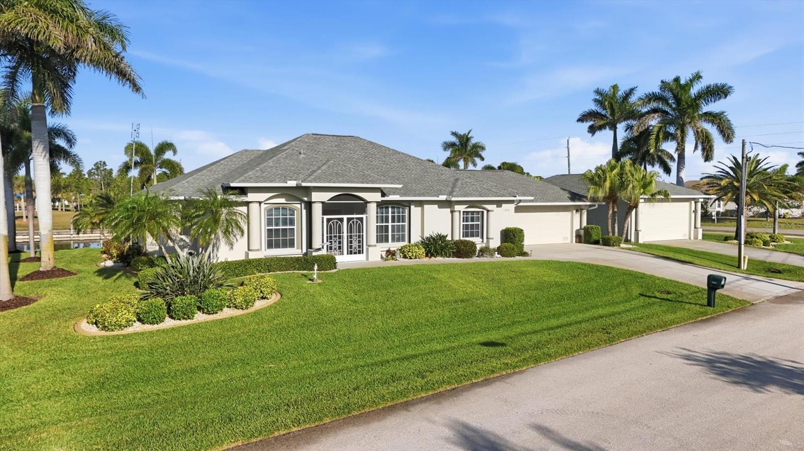 Single Family Residence at 8050 TRACY CIR, PORT CHARLOTTE, photo 6 of 63