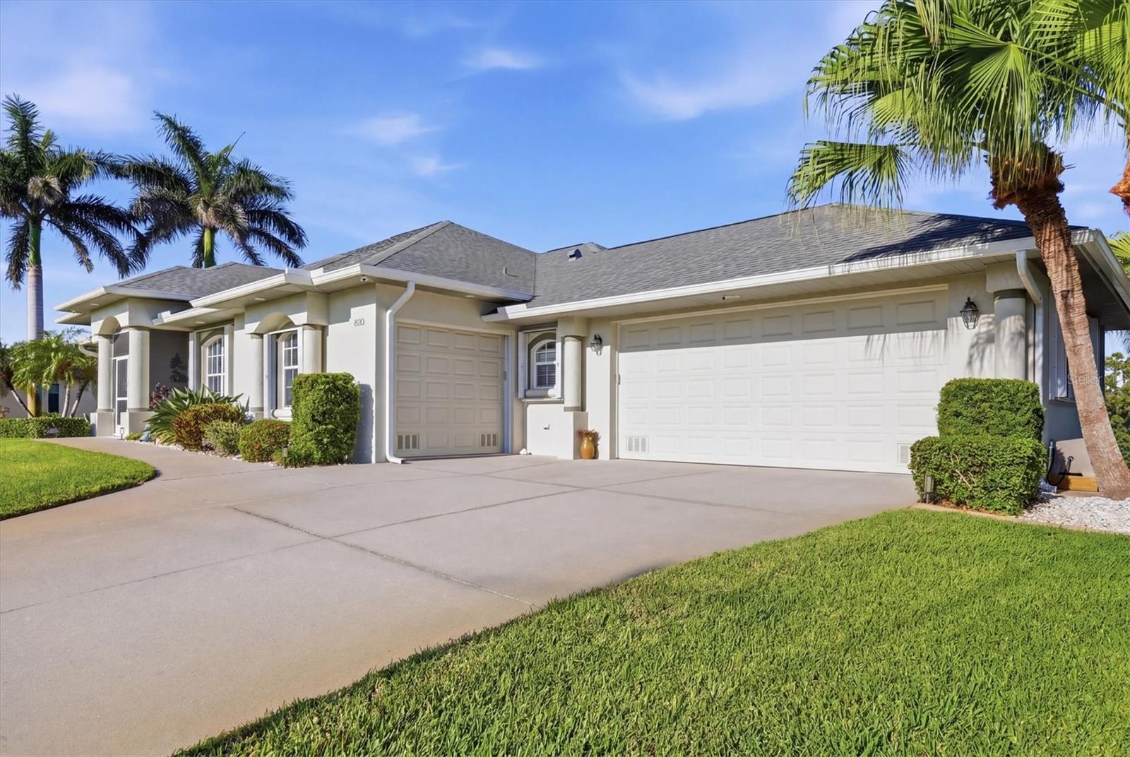 3 car garage - 8050 TRACY CIR, PORT CHARLOTTE