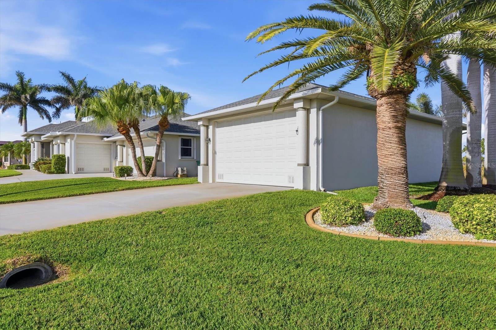 Over sized detached garage - 8050 TRACY CIR, PORT CHARLOTTE