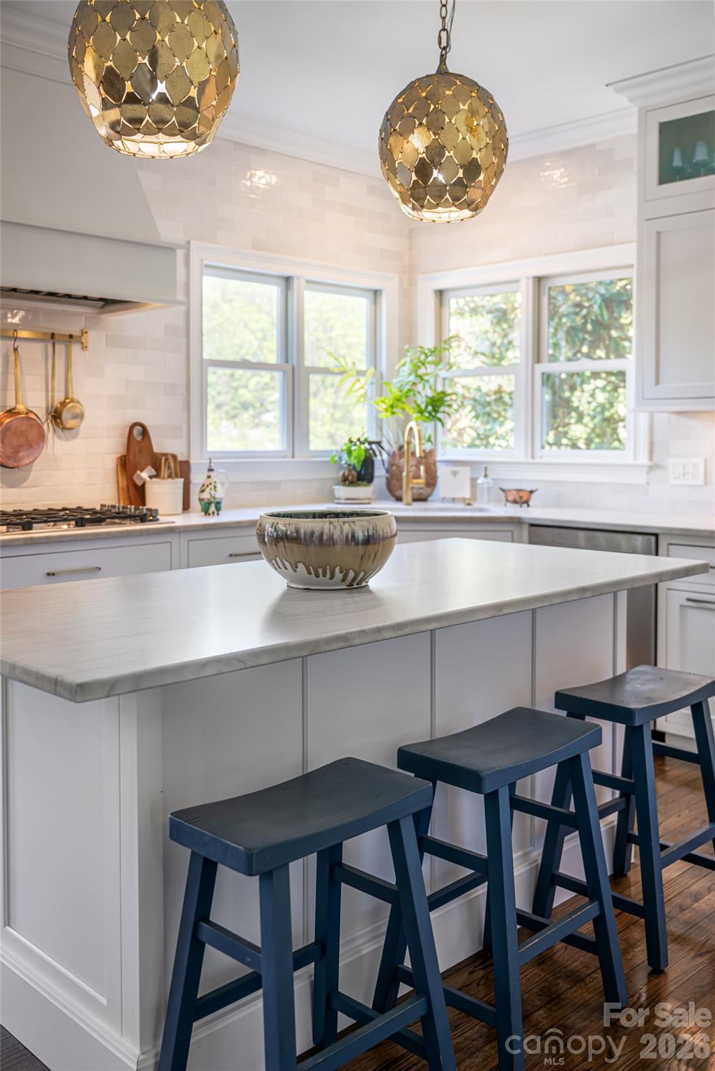 Corner Sink and Large Island - 38 Pine Acre Boulevard, Asheville