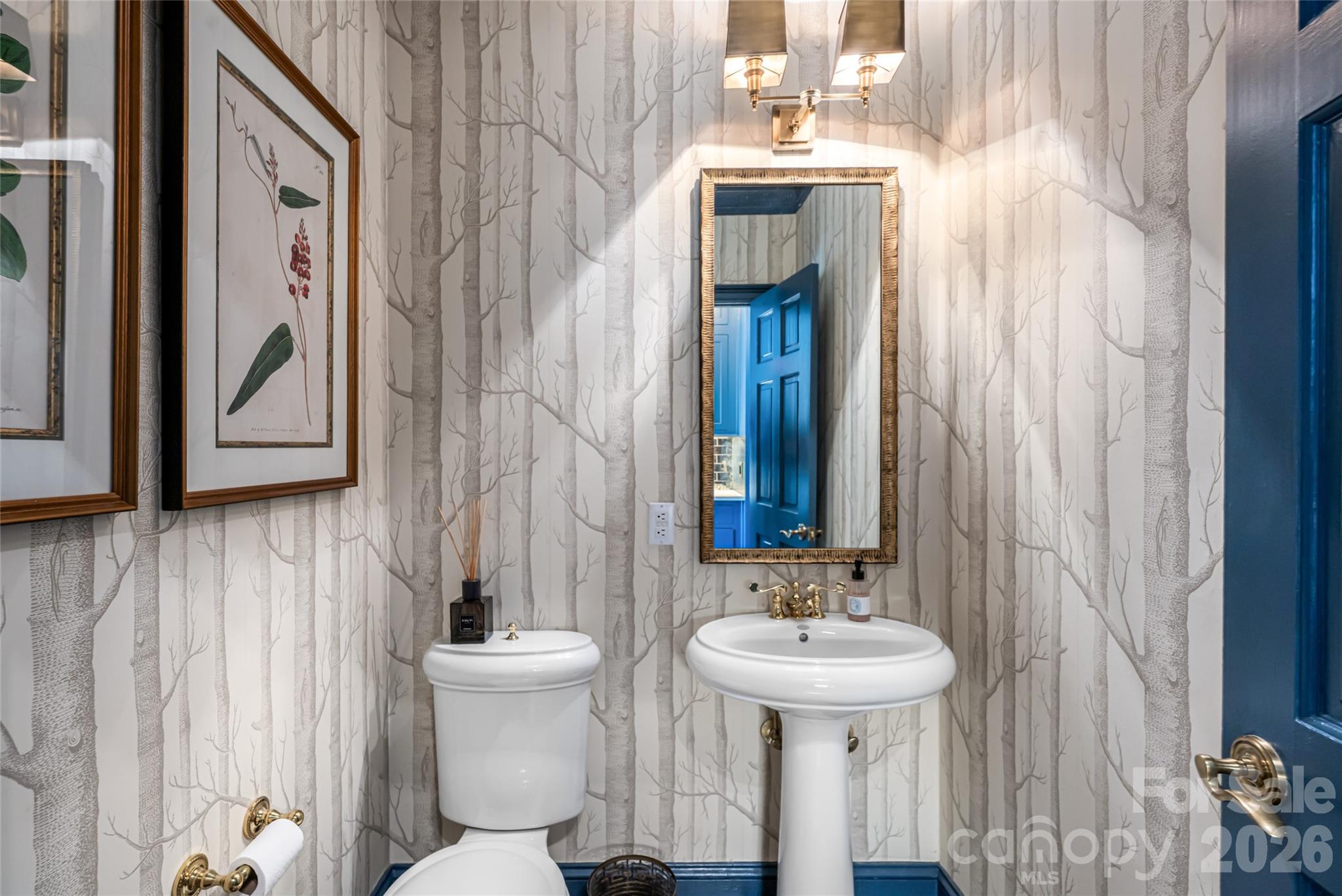 Powder Room - 38 Pine Acre Boulevard, Asheville