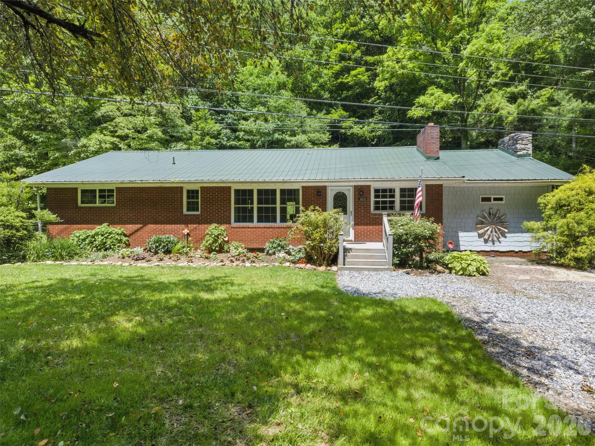 Single Family Residence at 3829 Coxes Creek Road, Burnsville, photo 11 of 42