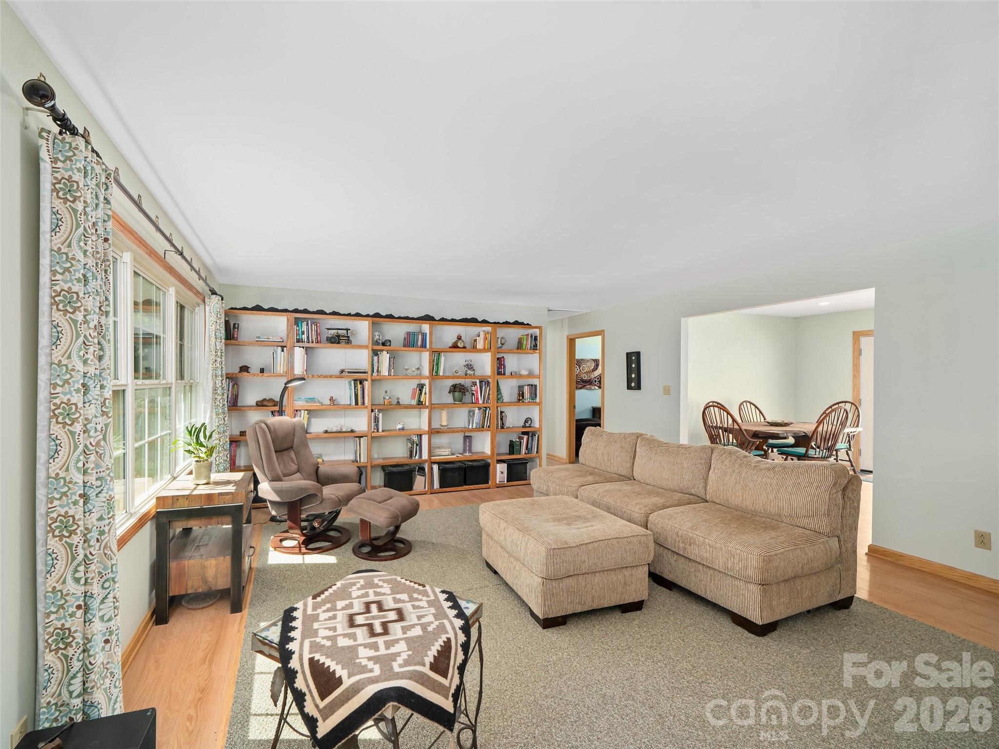 living room area - 3829 Coxes Creek Road, Burnsville