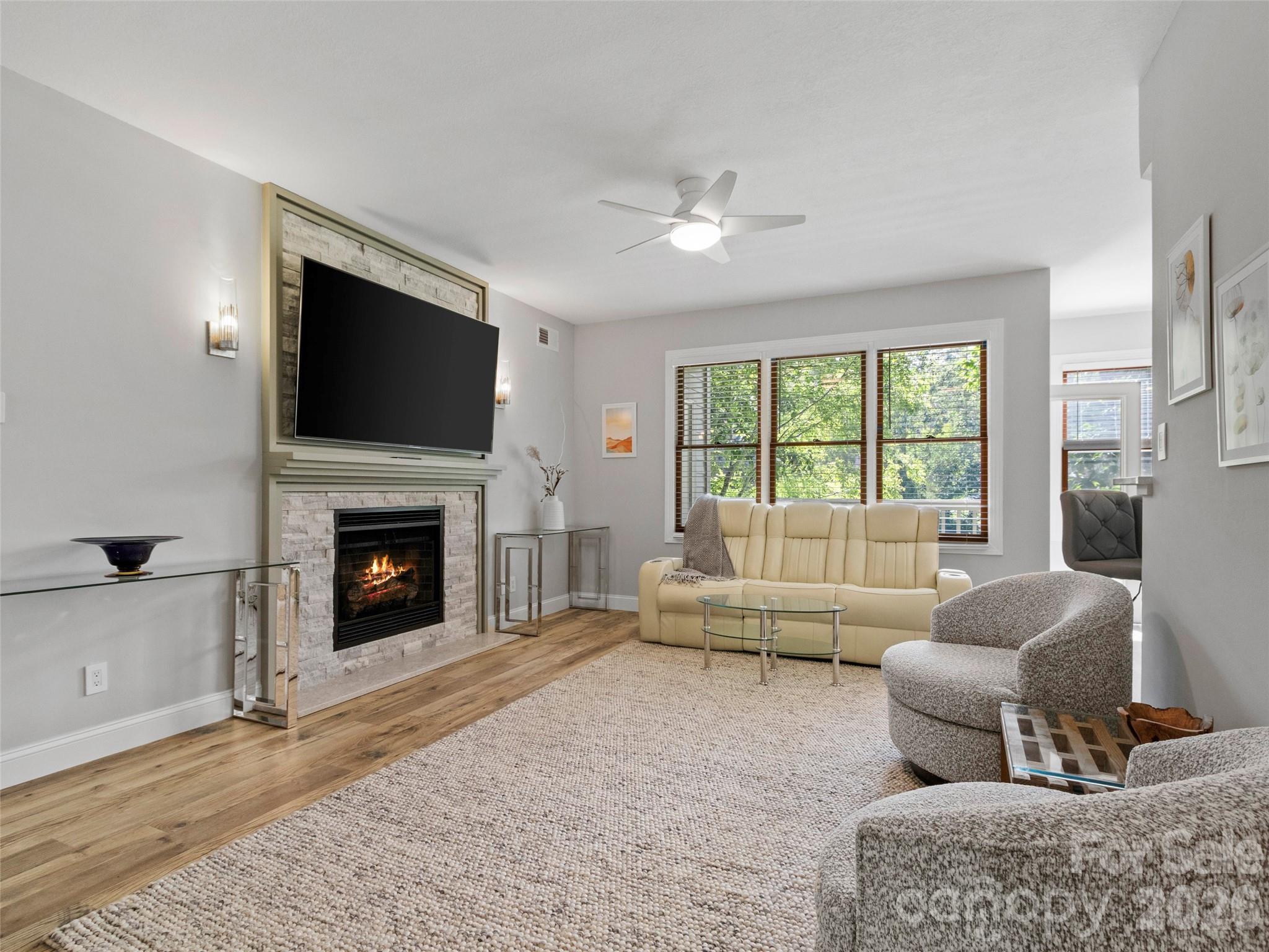 Condominium at 220 Stoney Falls Loop, Burnsville, photo 5 of 43