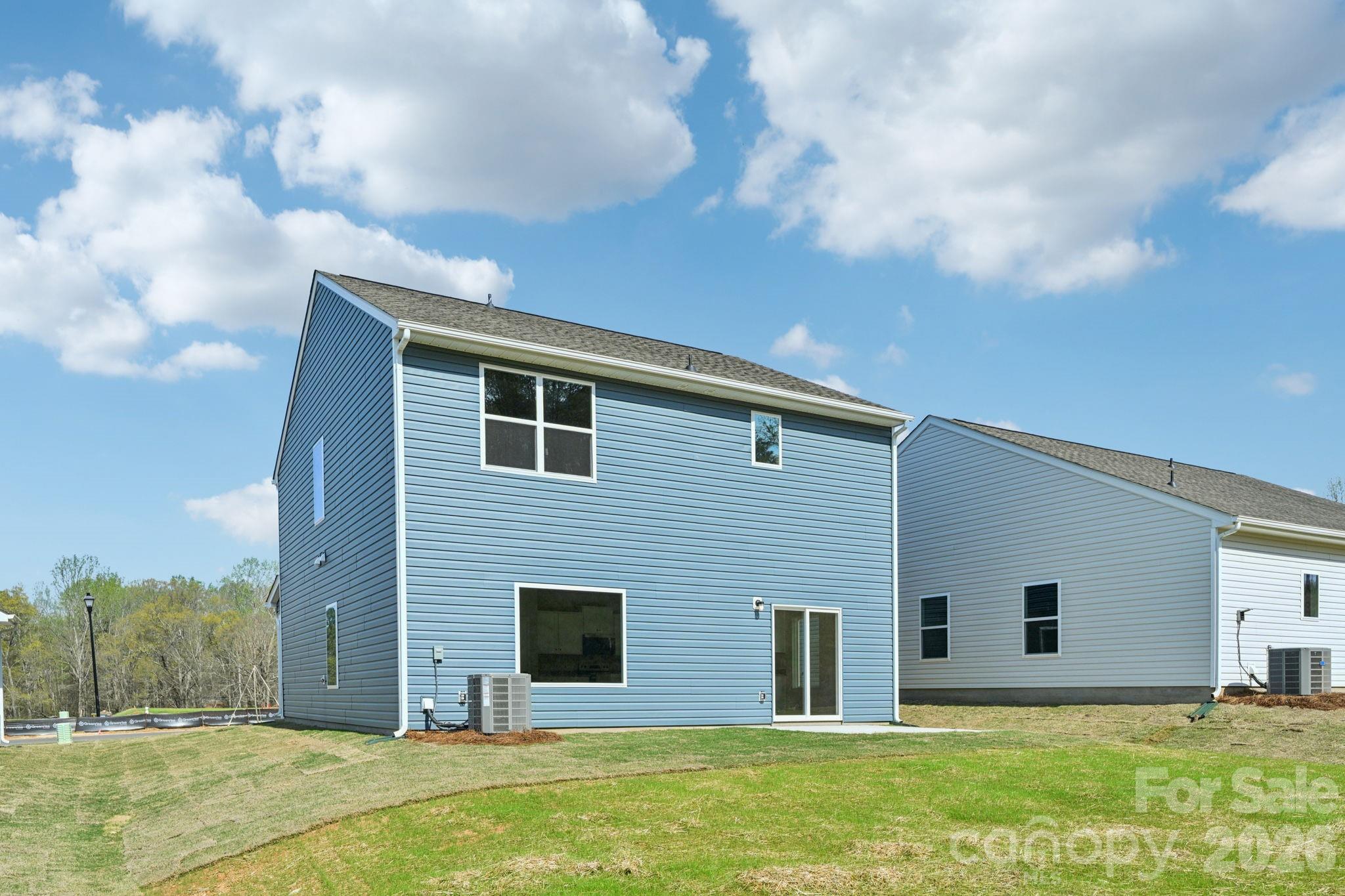Single Family Residence at 818 Willow Estates Drive, Shelby, photo 5 of 35