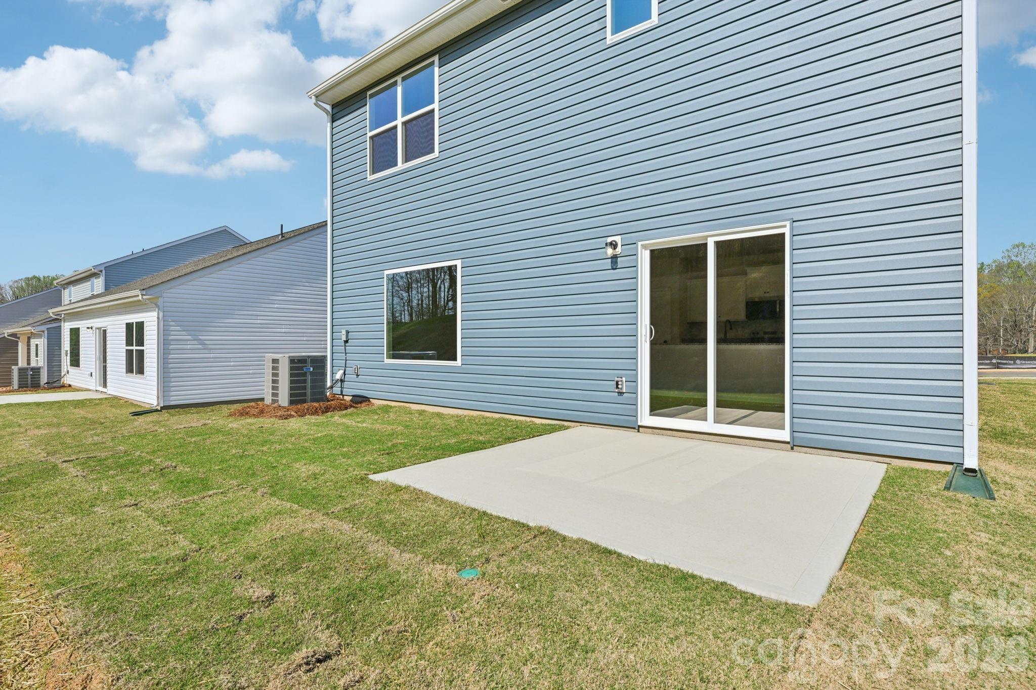 Single Family Residence at 818 Willow Estates Drive, Shelby, photo 8 of 35