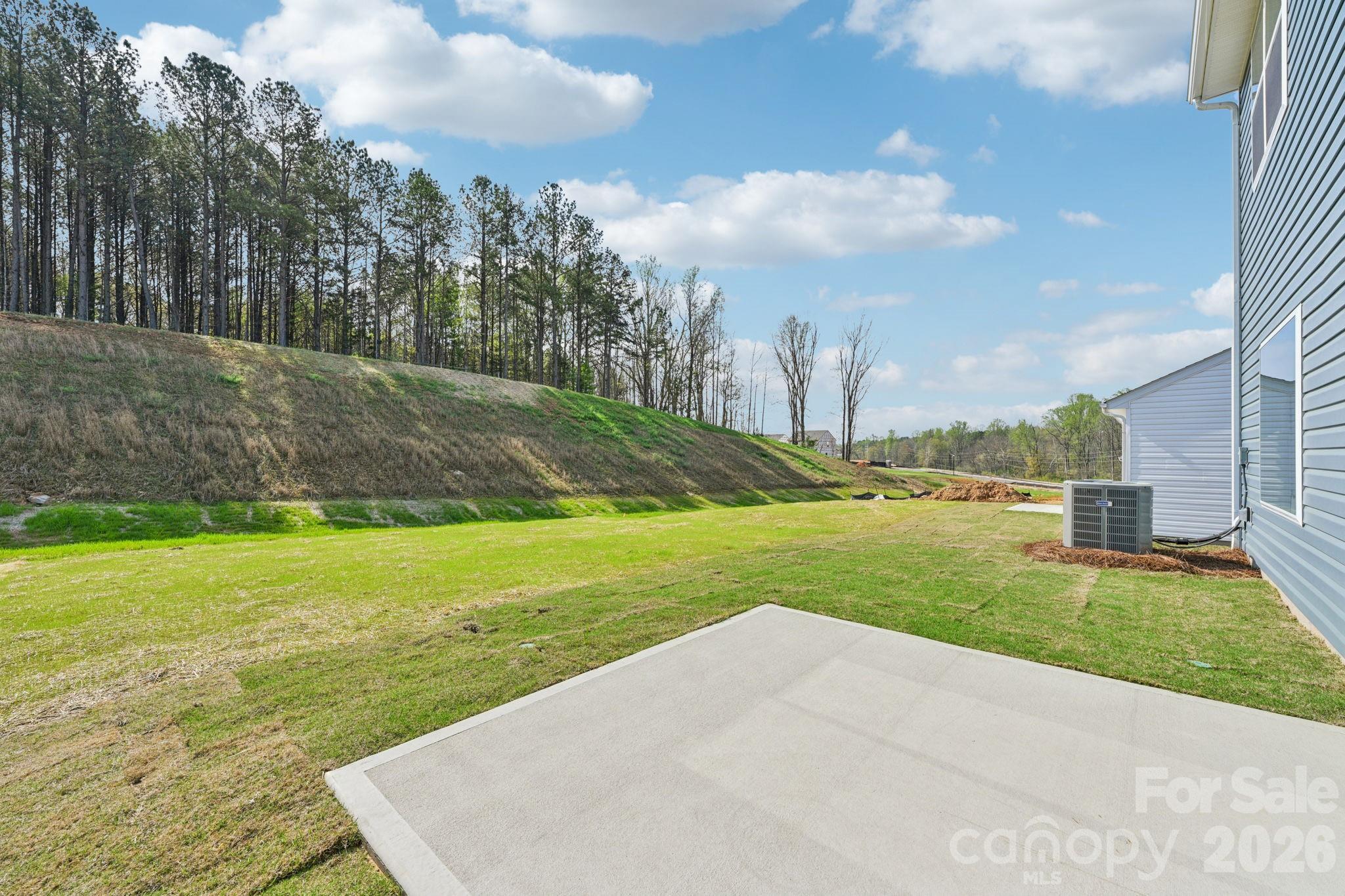 Single Family Residence at 818 Willow Estates Drive, Shelby, photo 9 of 35