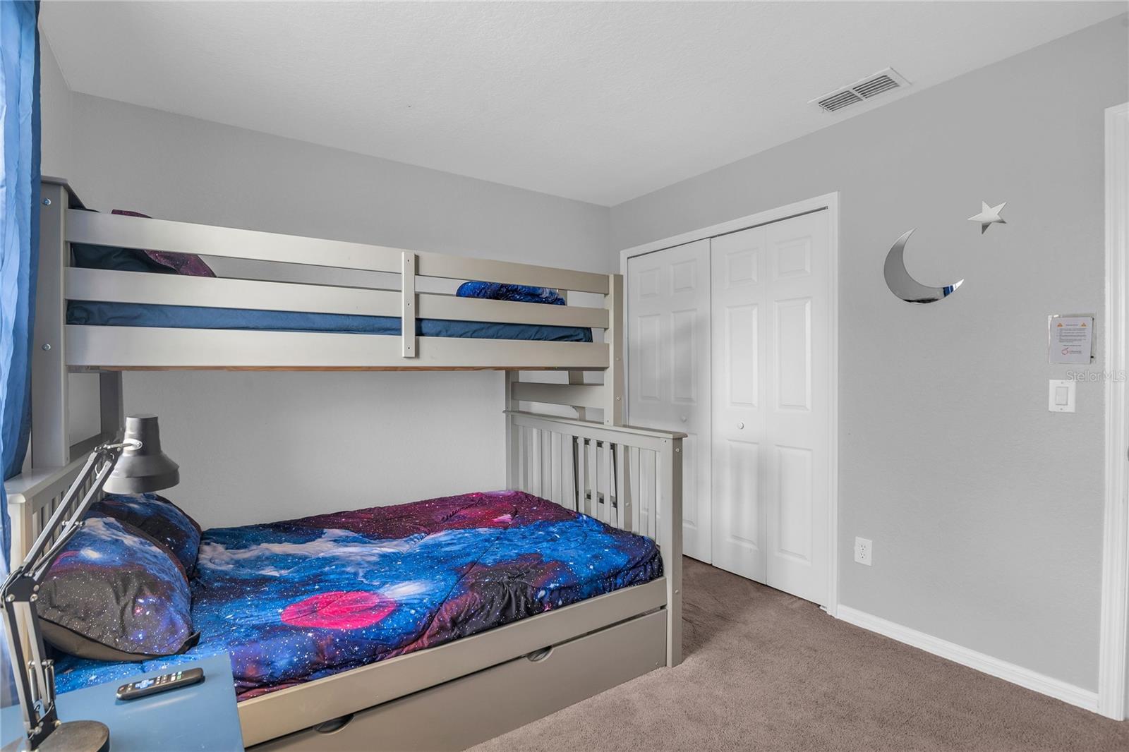 Townhouse at 457 LA MIRAGE ST, DAVENPORT, photo 14 of 46