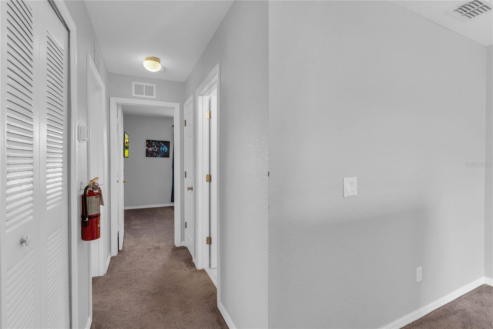 Townhouse at 457 LA MIRAGE ST, DAVENPORT, photo 32 of 46
