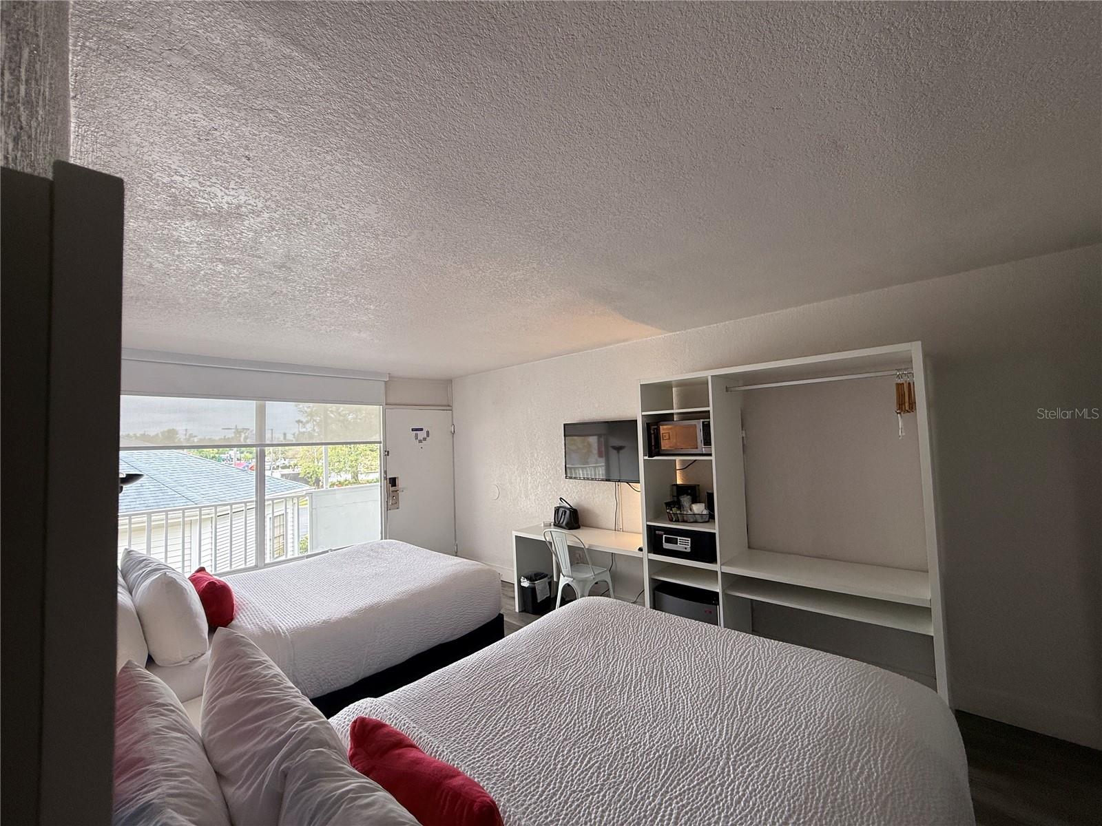 Condo - Hotel at 2930 POLYNESIAN ISLES BLVD #233, KISSIMMEE, photo 6 of 11